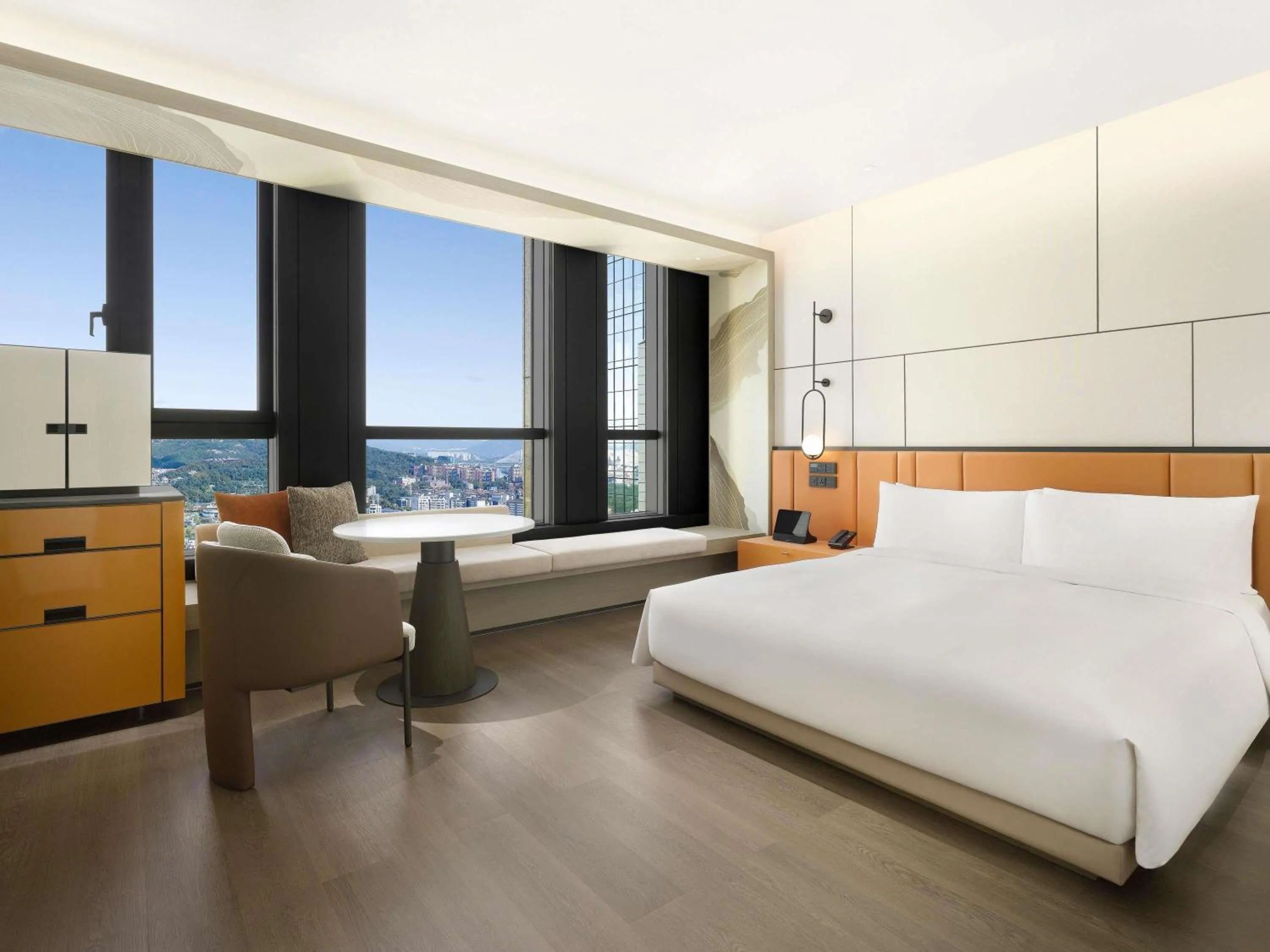 Bedroom, Bed in Pullman Ambassador Seoul Eastpole