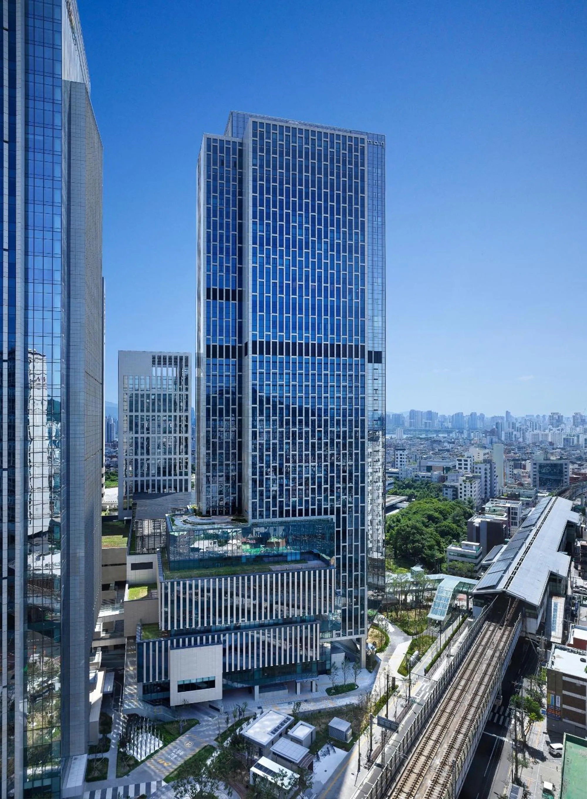 City view in Pullman Ambassador Seoul Eastpole