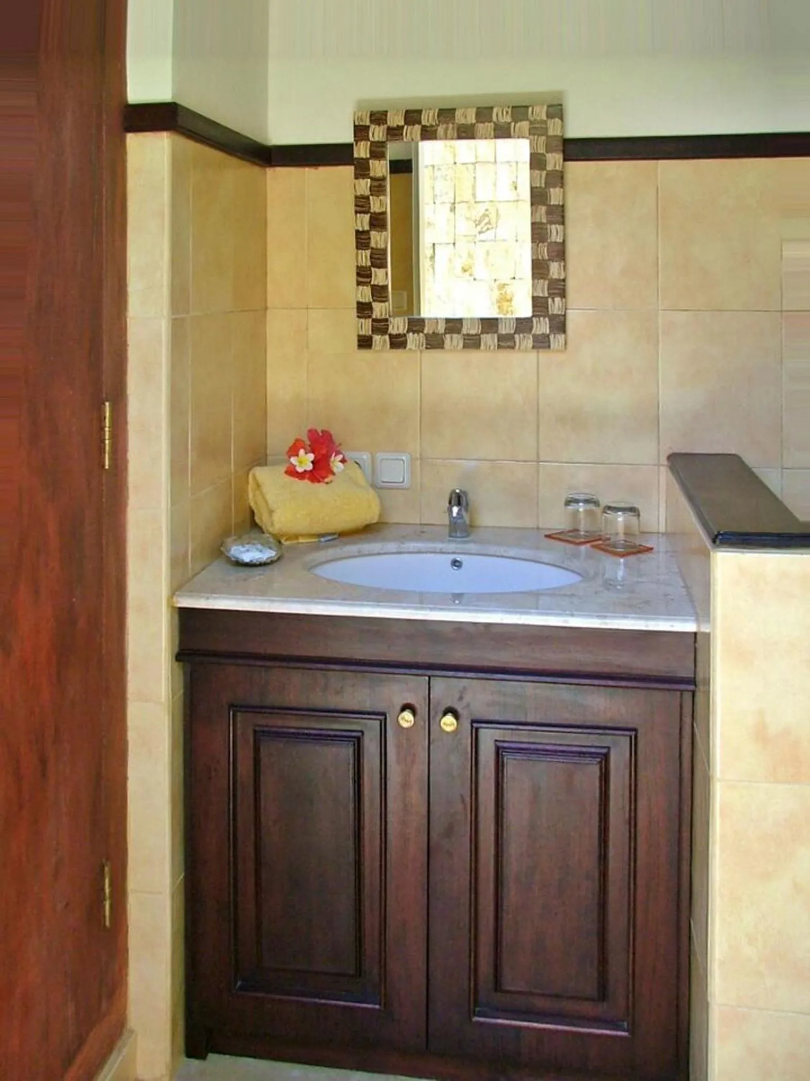 Bathroom in Life in Amed Beach Hotel