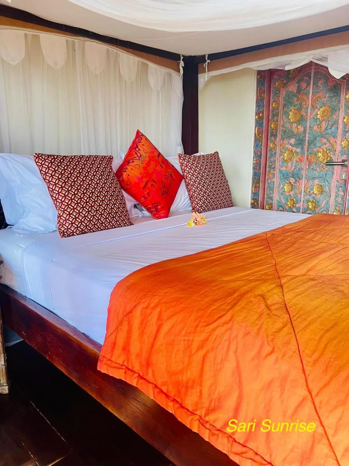 Bed in Life in Amed Beach Hotel