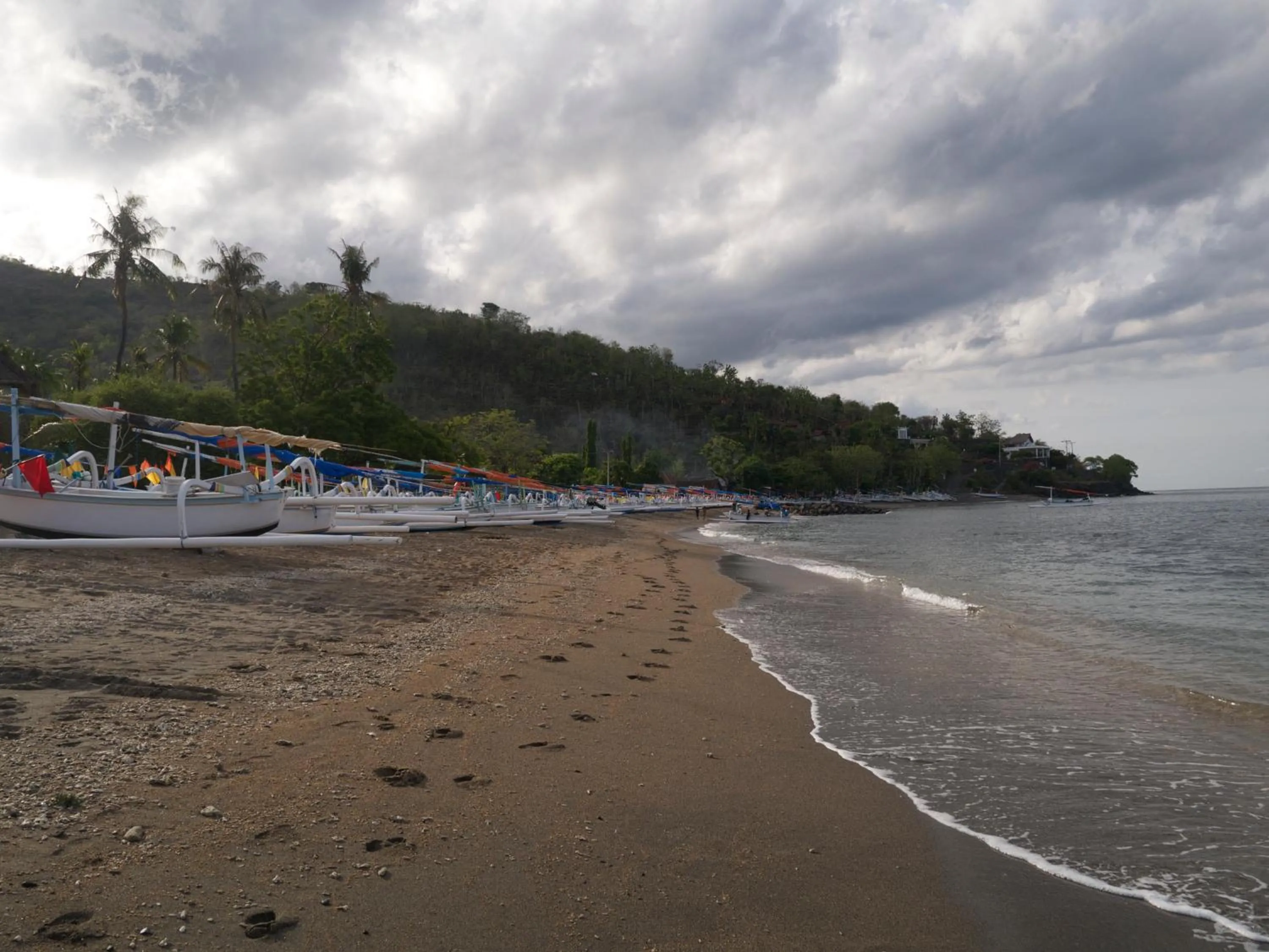 Life in Amed Beach Hotel