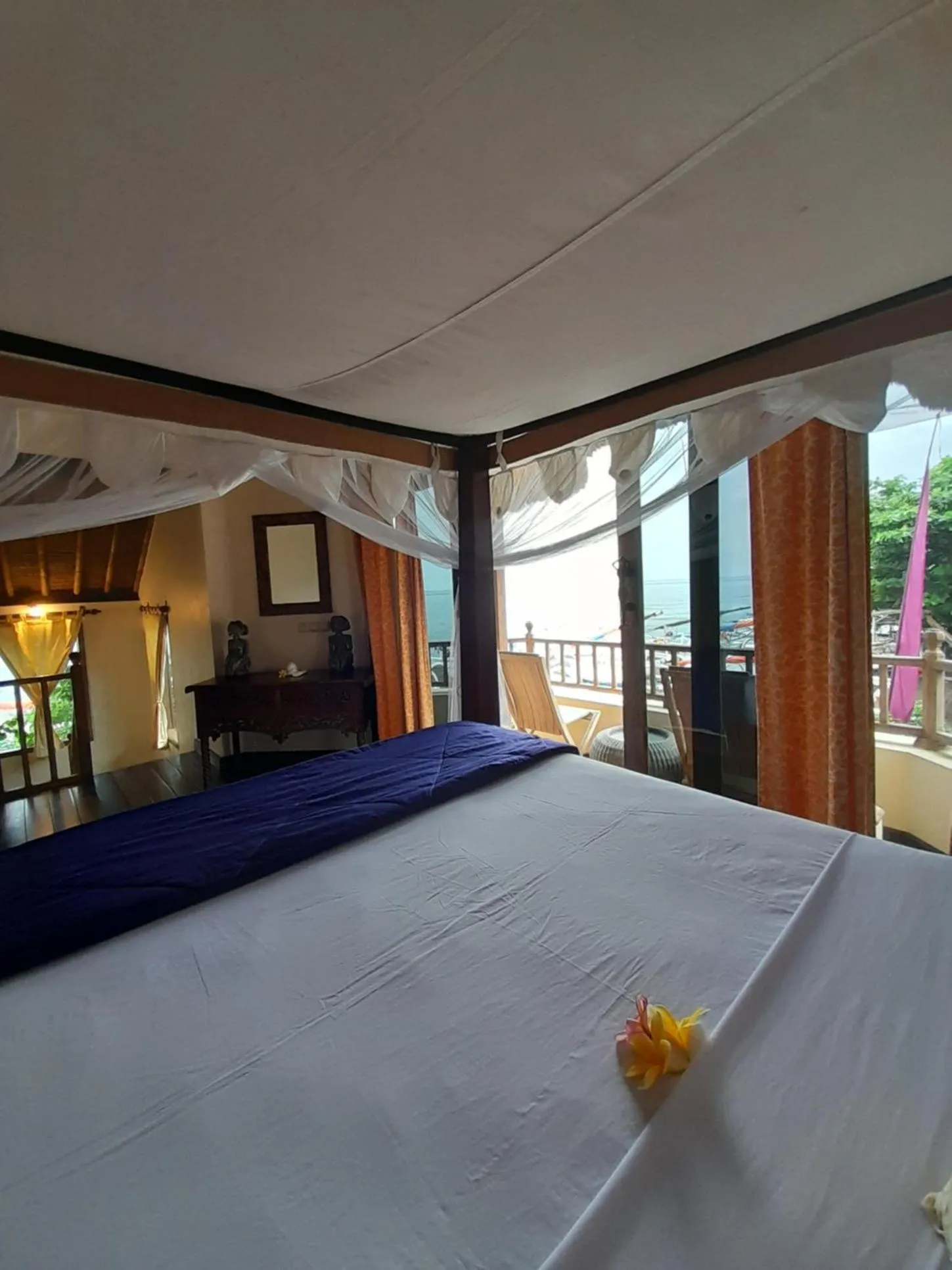 Property building, Bed in Life in Amed Beach Hotel