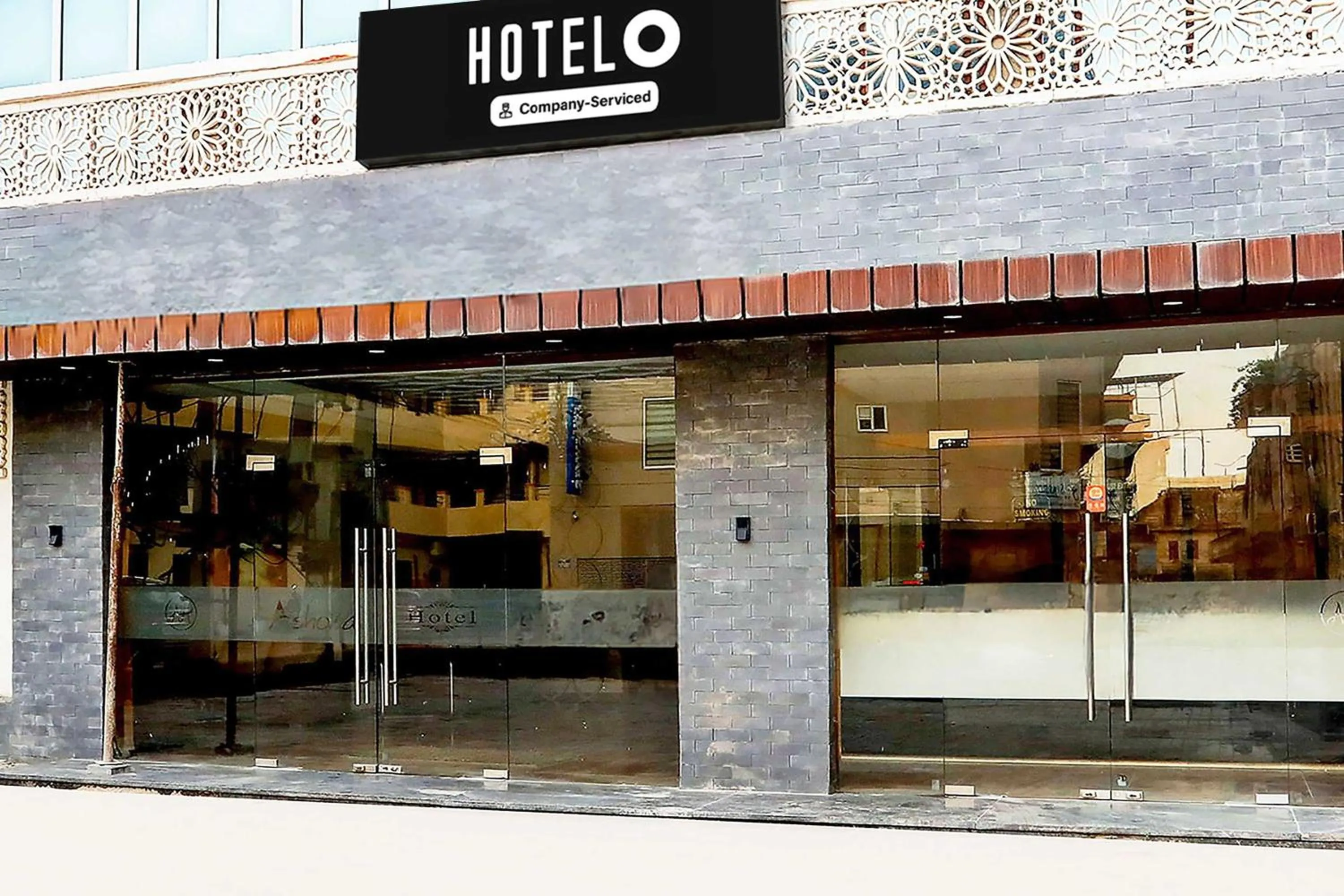 Facade/entrance in Hotel O Alwar Bus Station