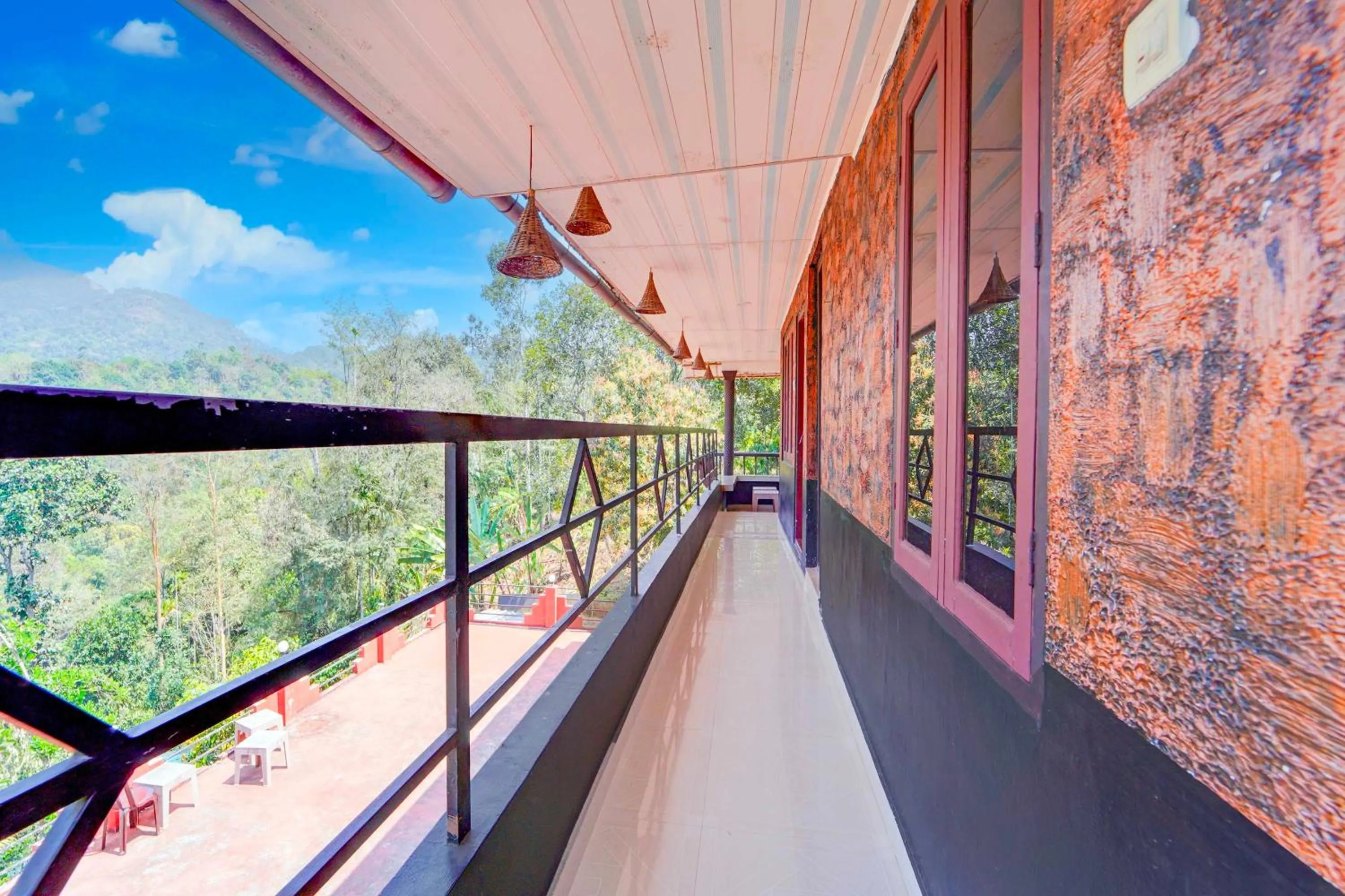 Hotel O Kunchithanny Road Munnar