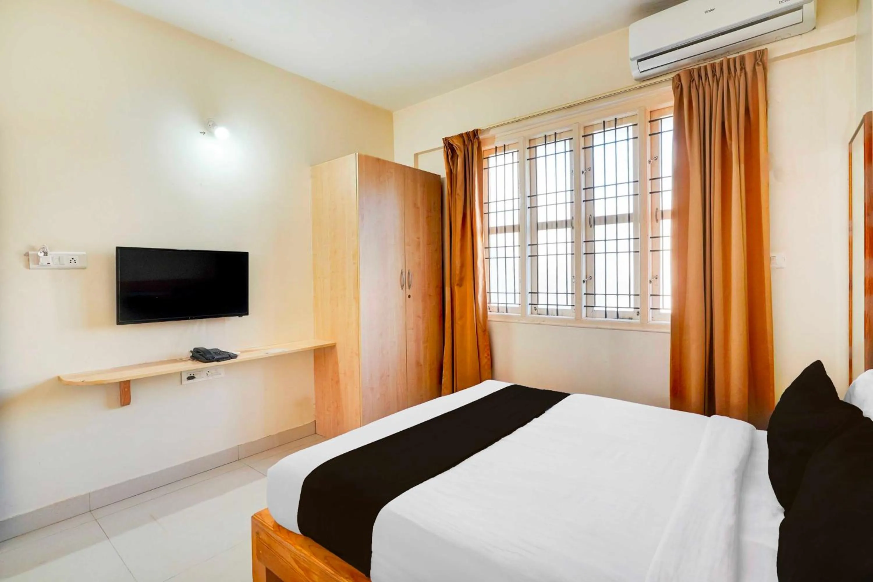 Bedroom, Bed in Hotel O Bangalore Elements Mall