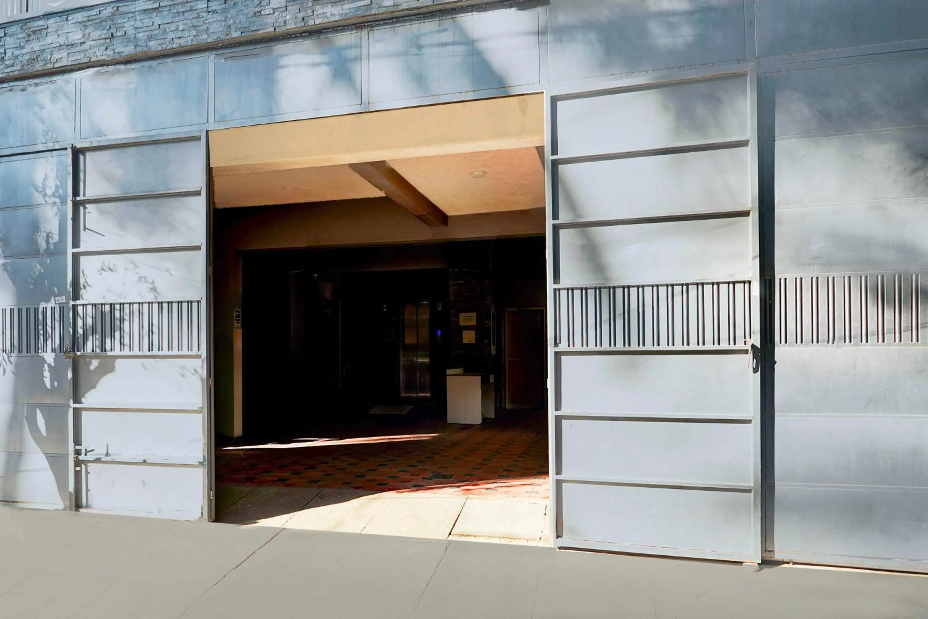 Facade/entrance in Hotel O Bangalore Elements Mall