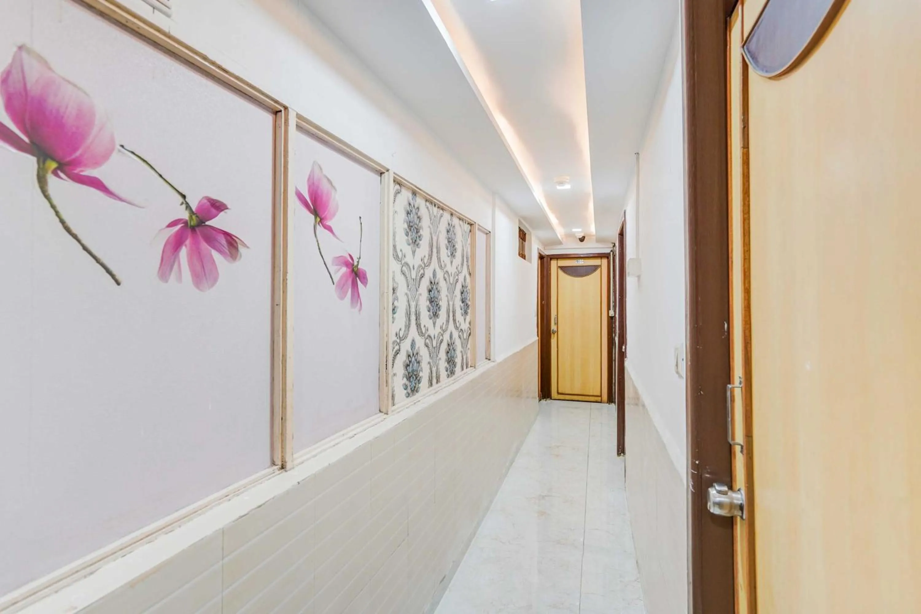 Lobby or reception in Hotel O Maninagar Railway Station