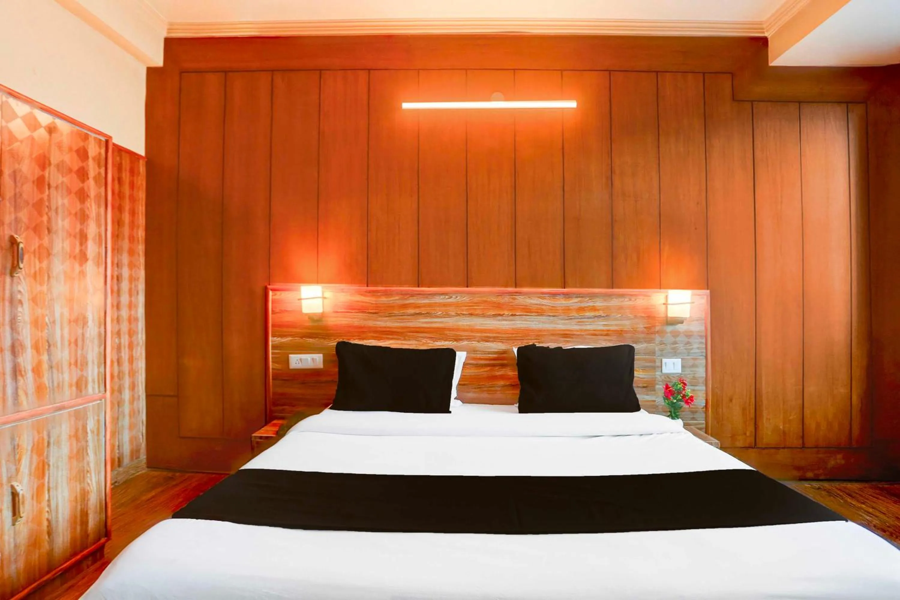 Bedroom, Bed in Hotel O Manali Near Hadimba Temple