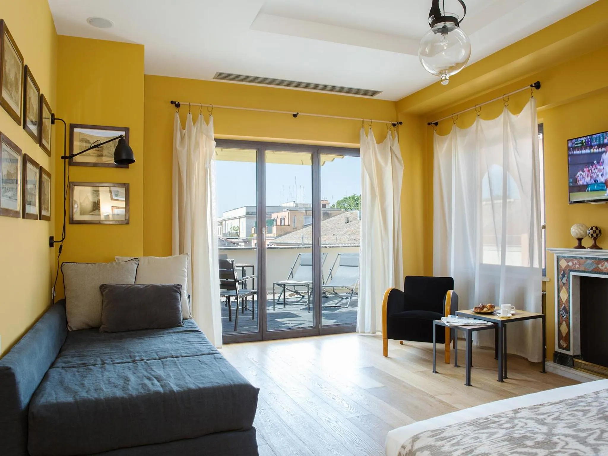 Day in Rarity Suites