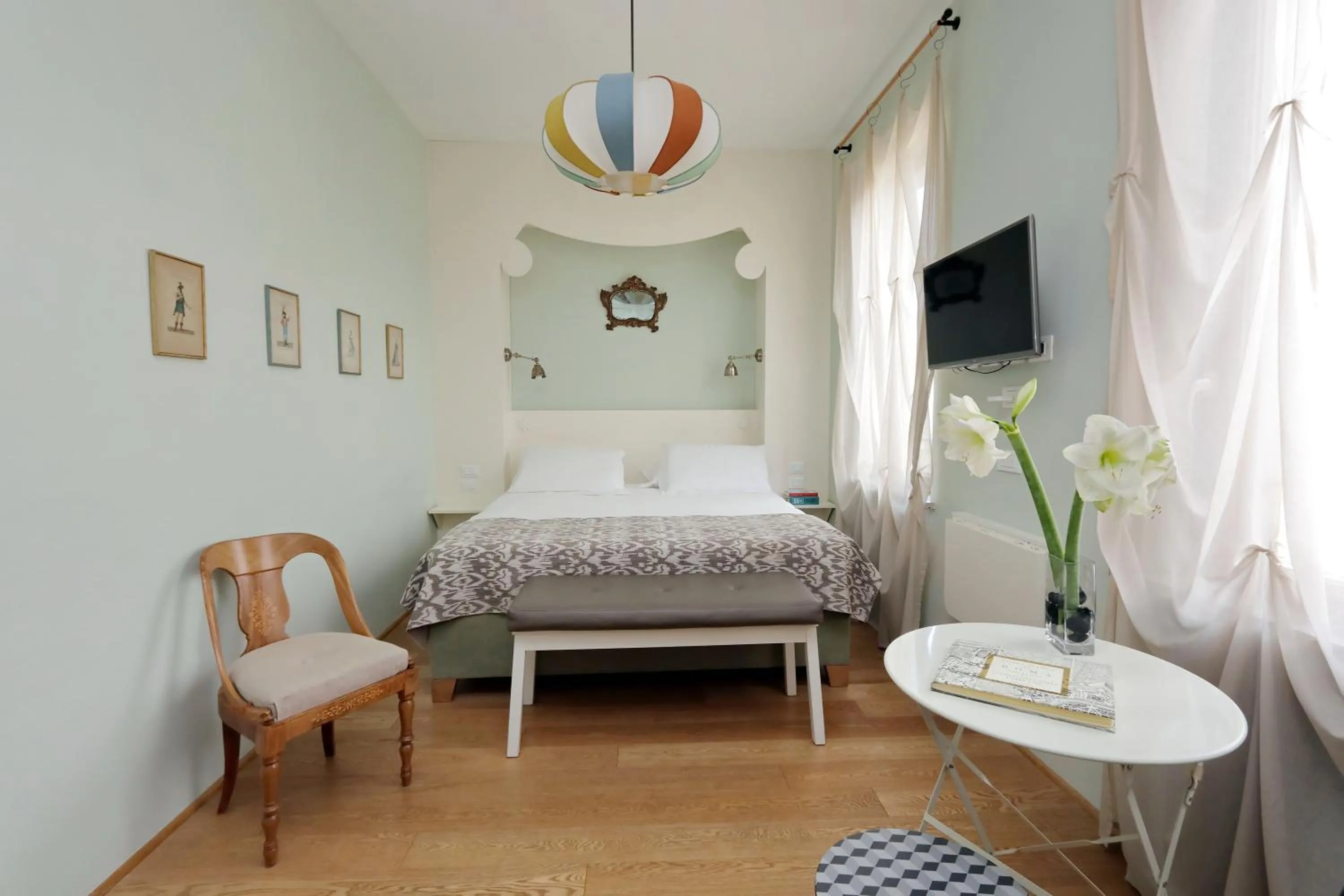 Bed in Rarity Suites