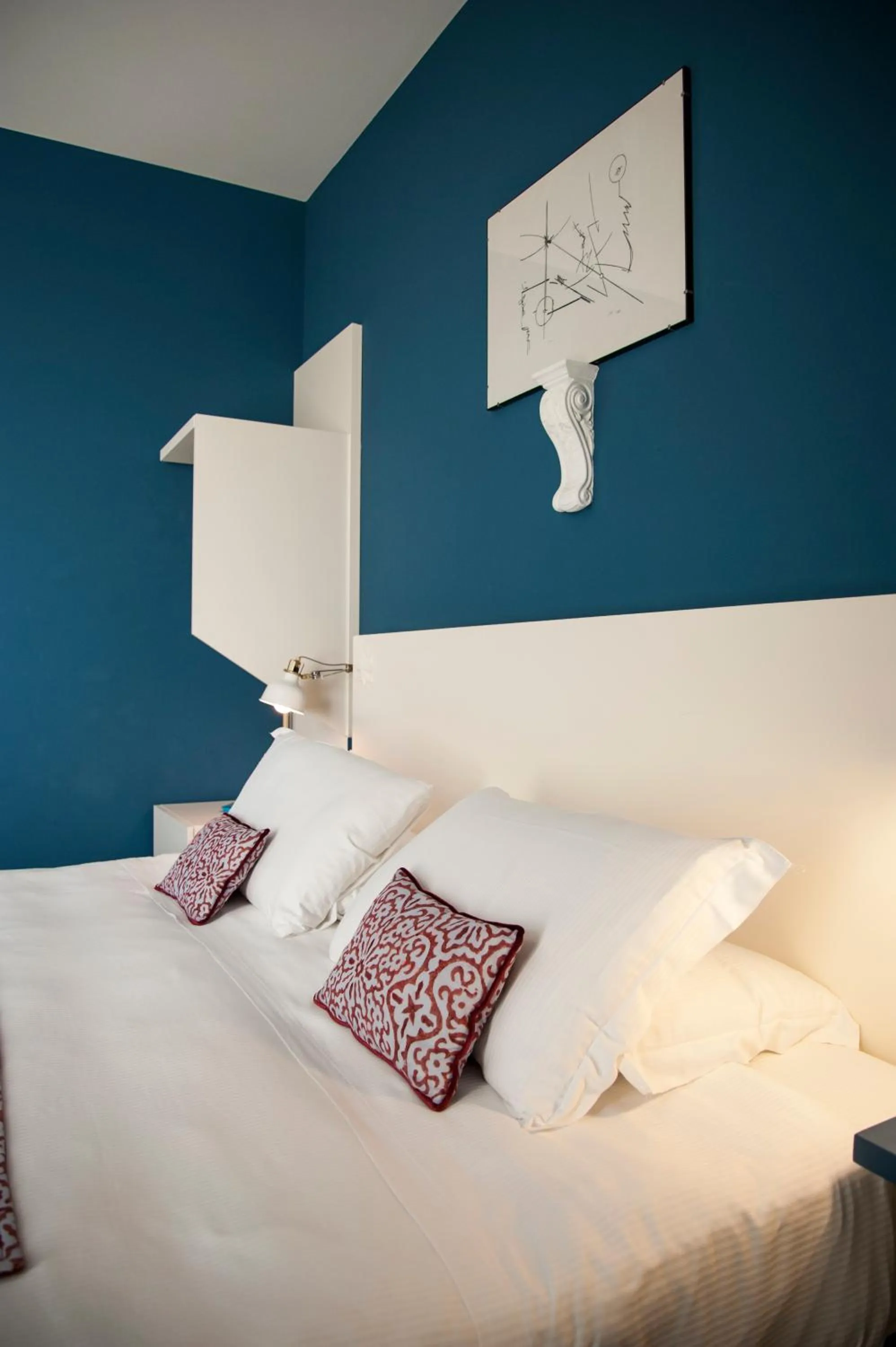 Bed in Rarity Suites