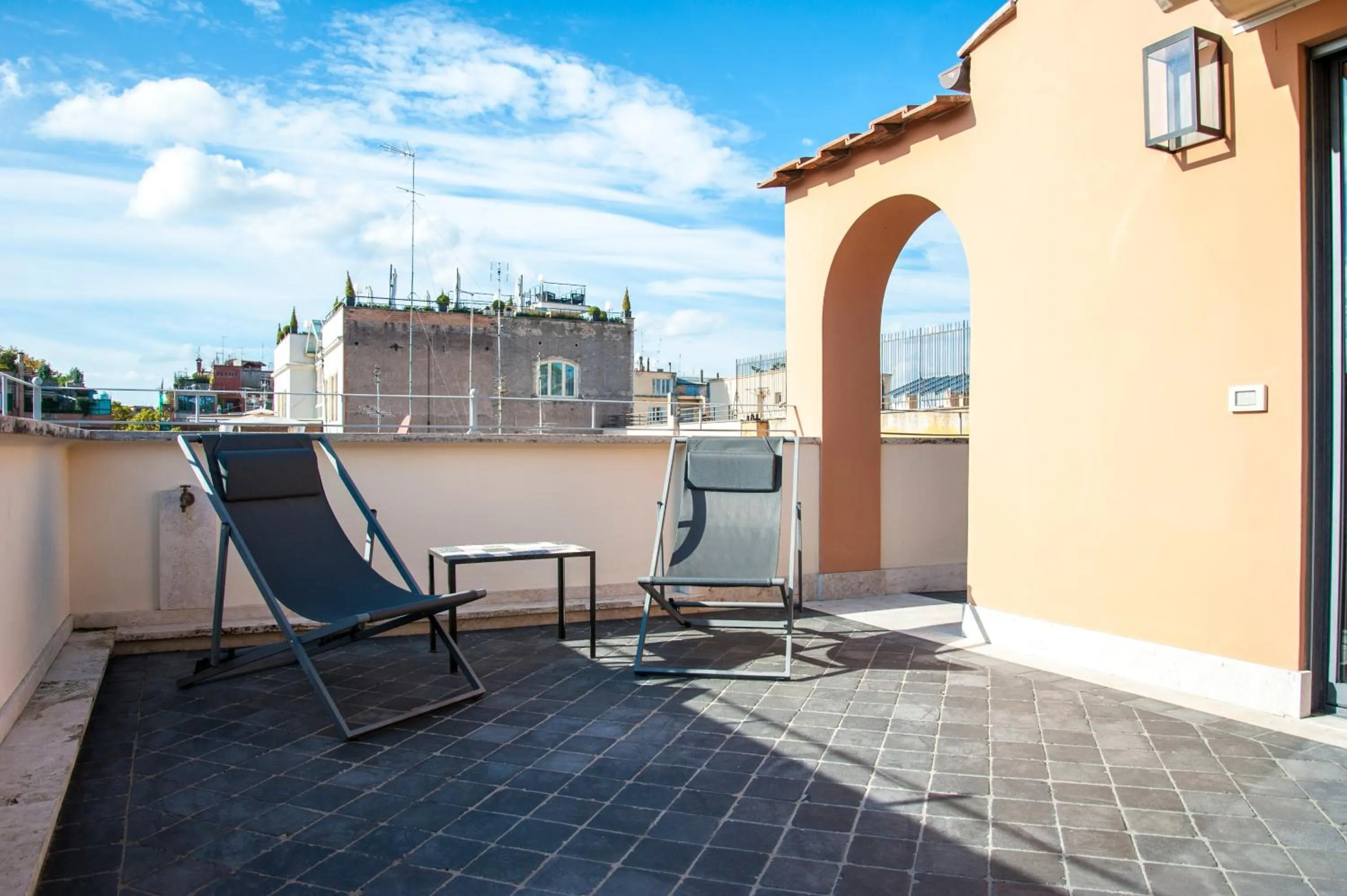 Property building in Rarity Suites