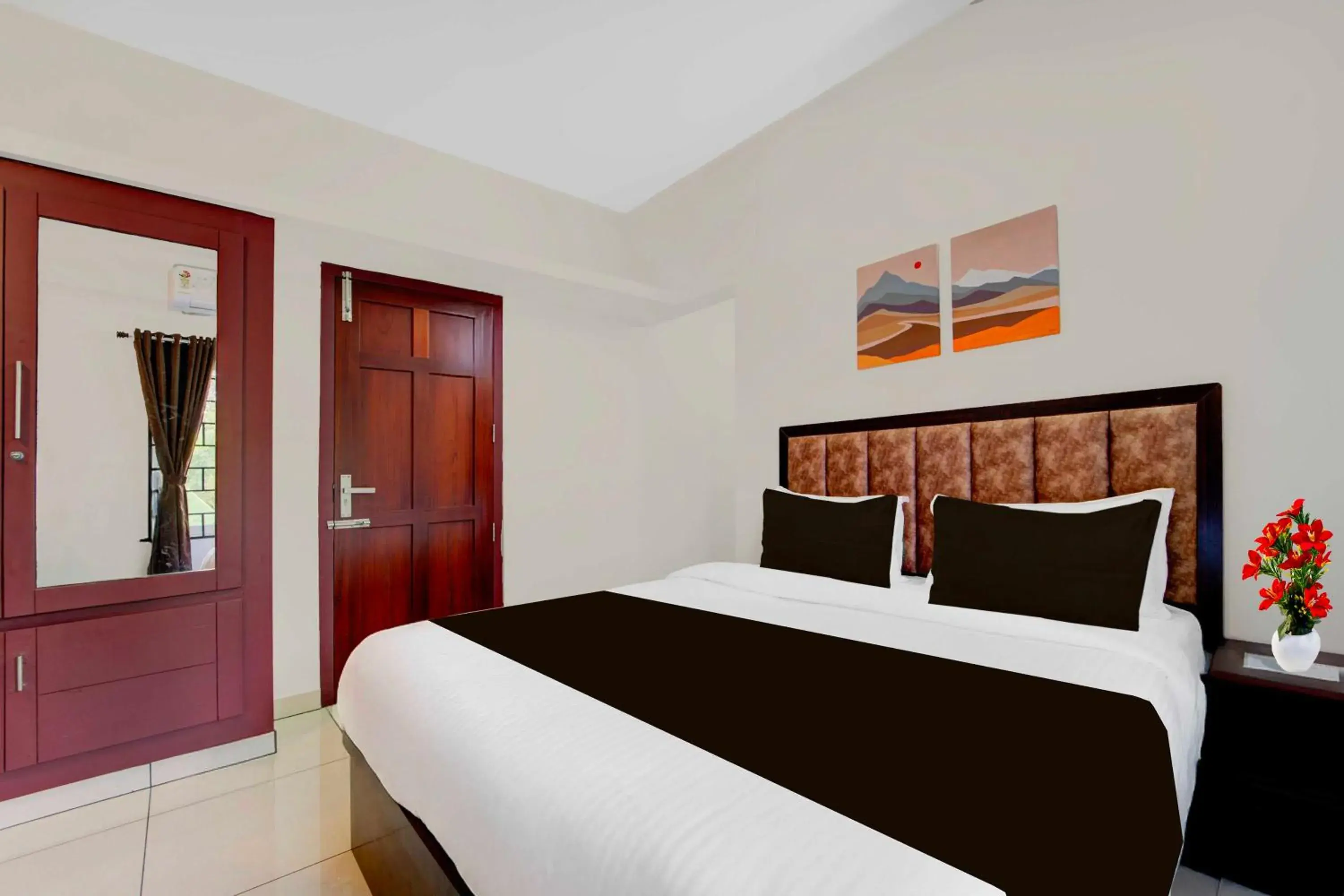 Classic Triple Room - single occupancy in Hotel O Valiyavila Bus Terminal Classic Triple Room - single occupancy in Hotel O Valiyavila Bus Terminal