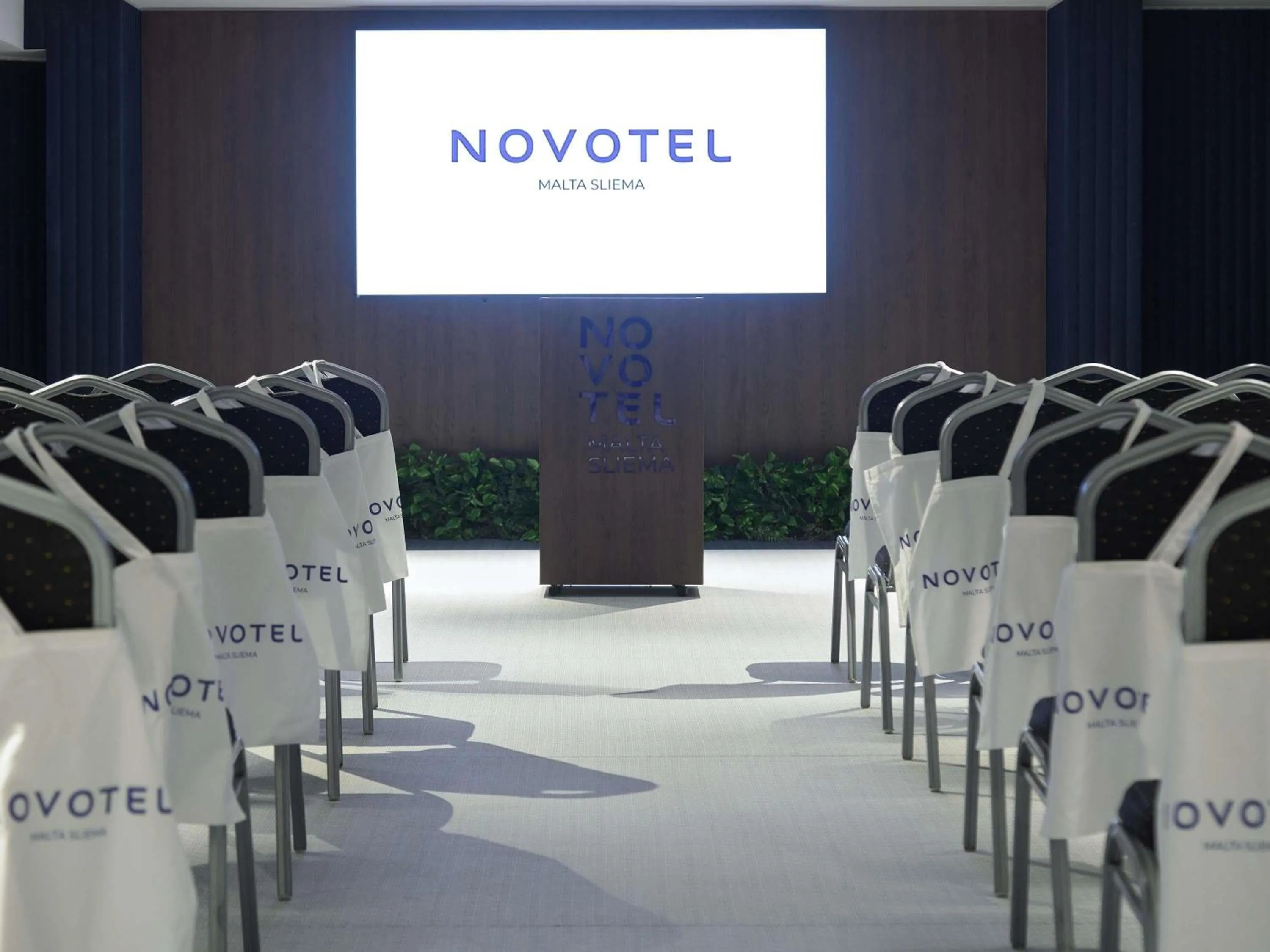 Meeting/conference room in Novotel Malta Sliema