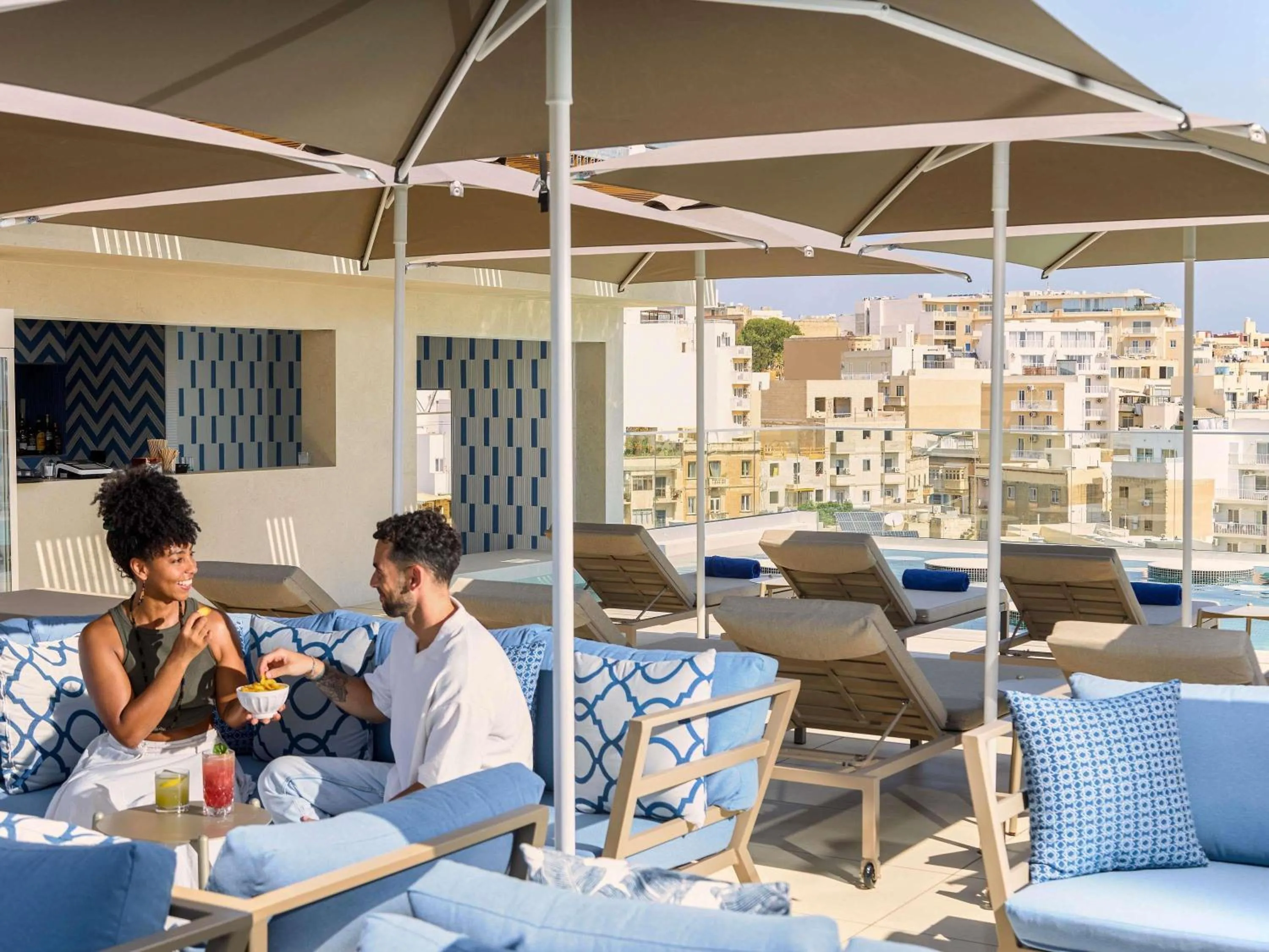 Lounge or bar in Novotel Malta Sliema