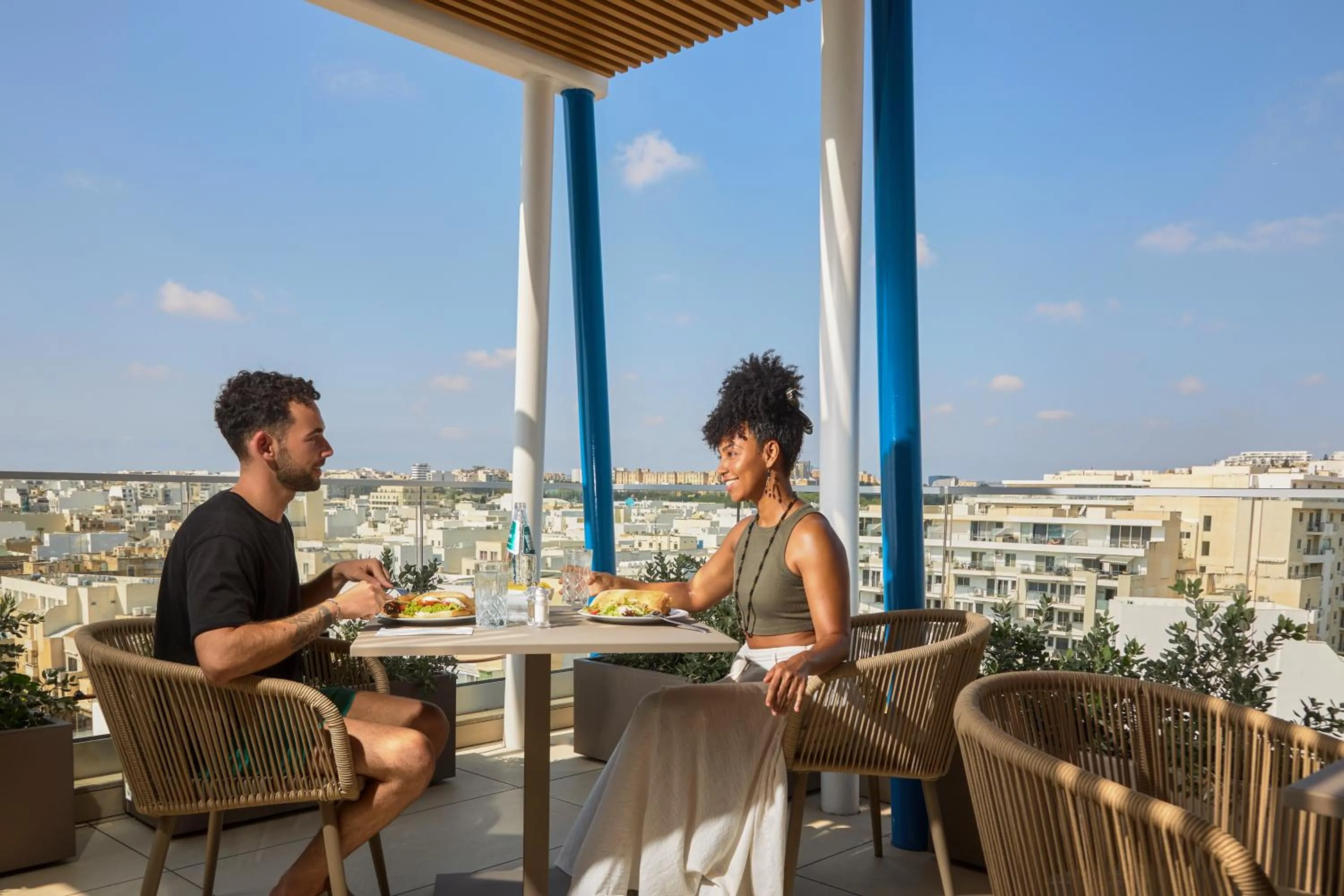 Restaurant/places to eat in Novotel Malta Sliema