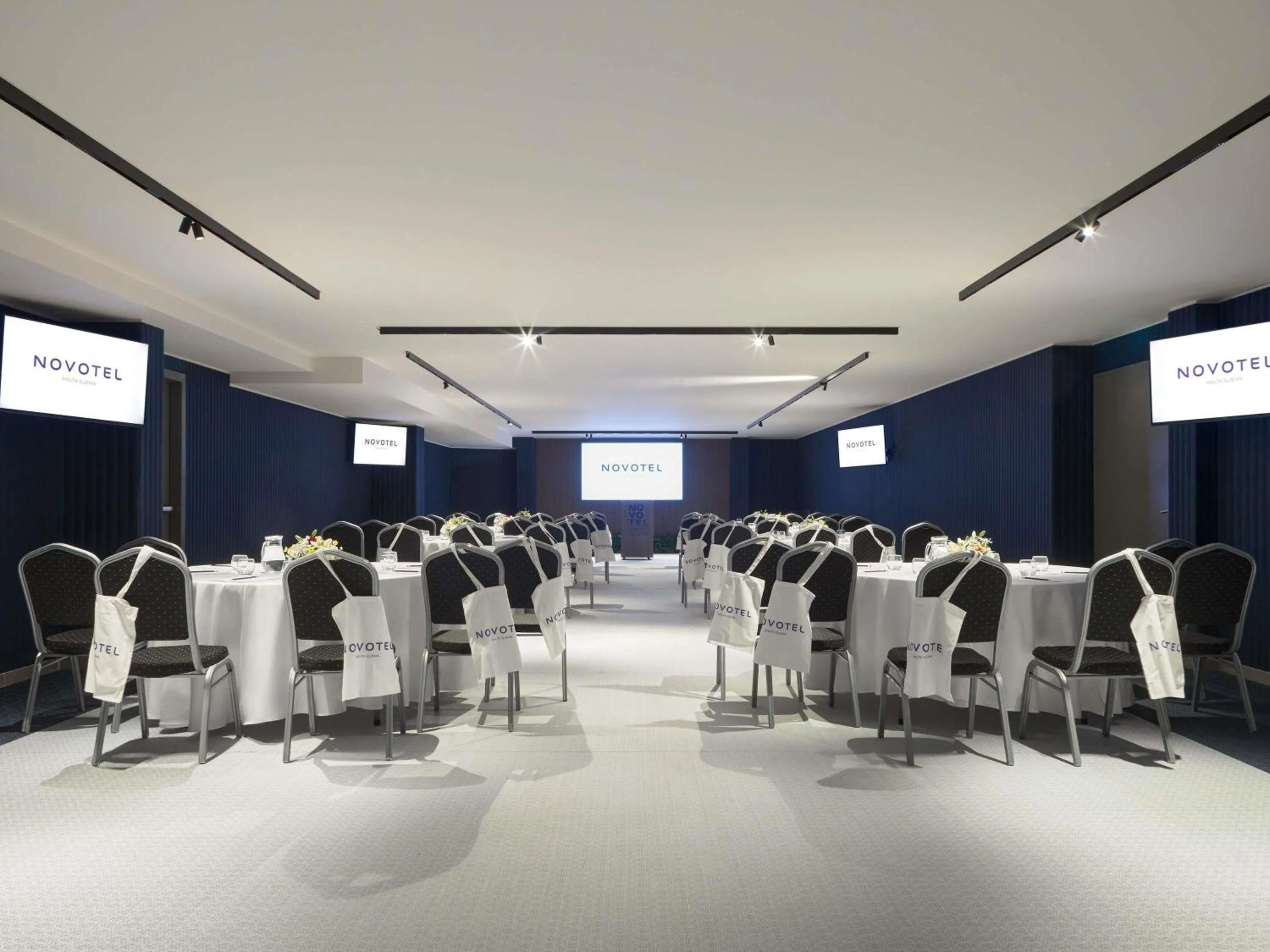 Meeting/conference room in Novotel Malta Sliema