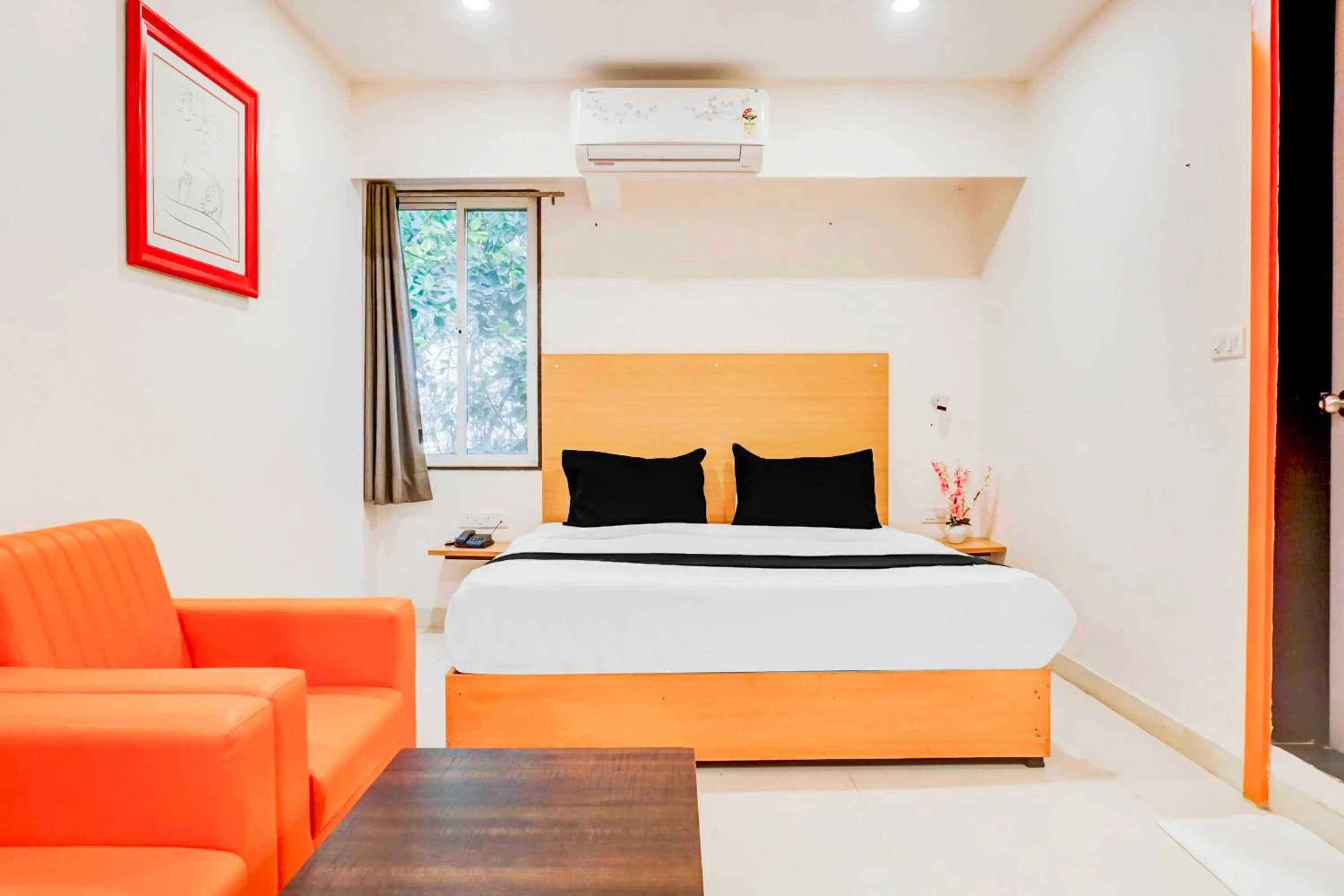 Bedroom in Townhouse Oak Hadapsar Sahyadri Hospital