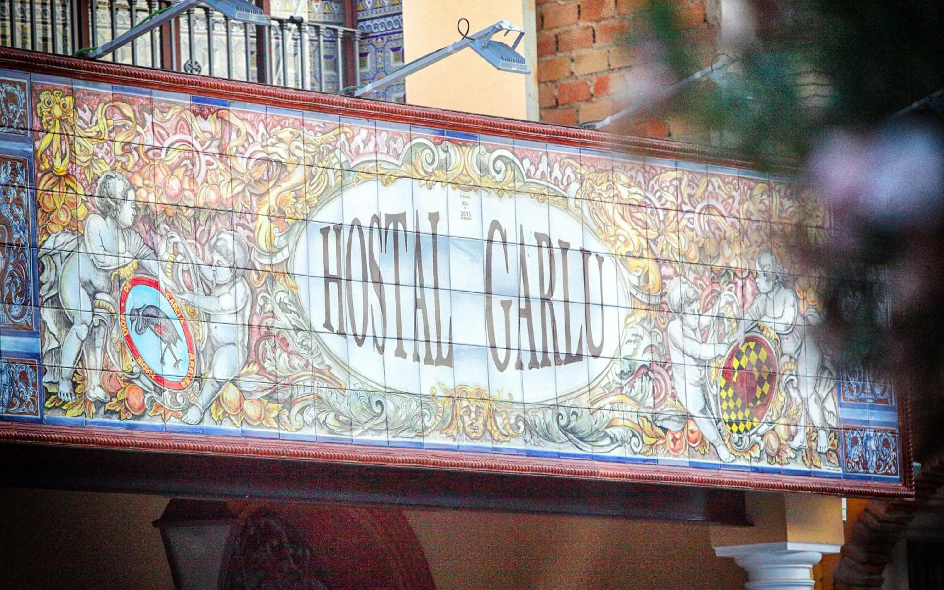 Facade/entrance in Hostal Garlu