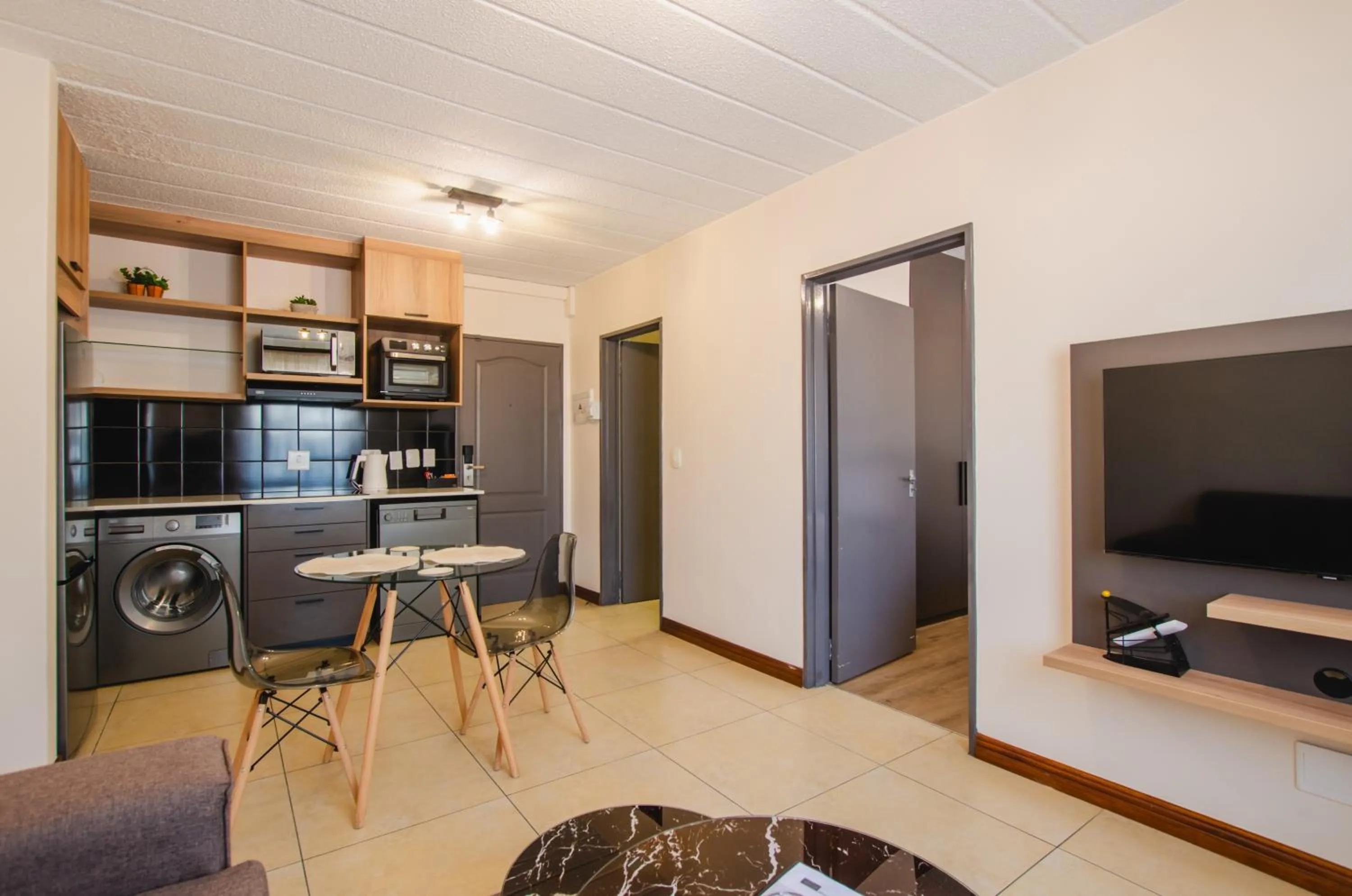 Kitchen or kitchenette in Melrose Corner Self-Catering Hotel Apartments