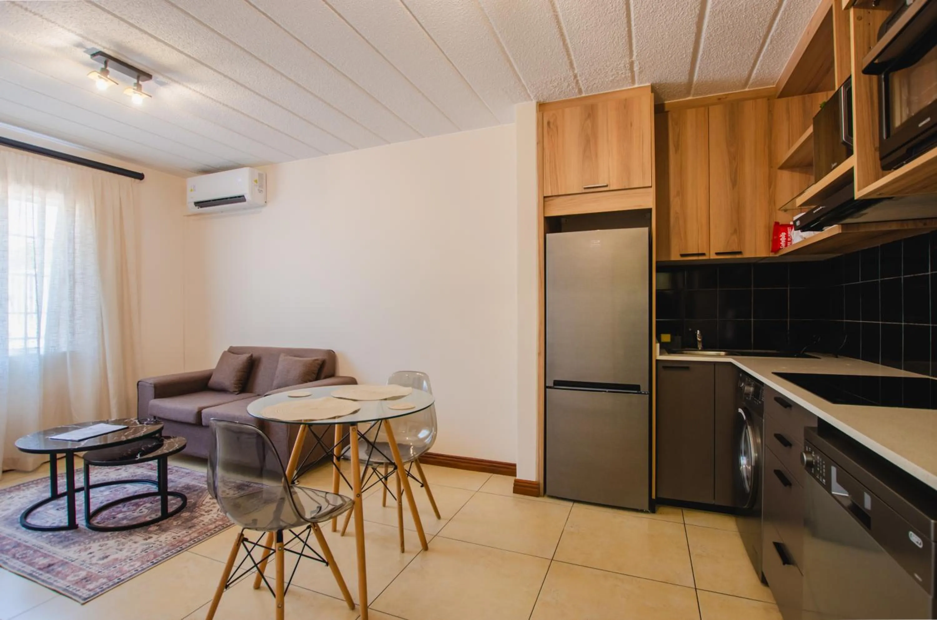 Kitchen or kitchenette in Melrose Corner Self-Catering Hotel Apartments