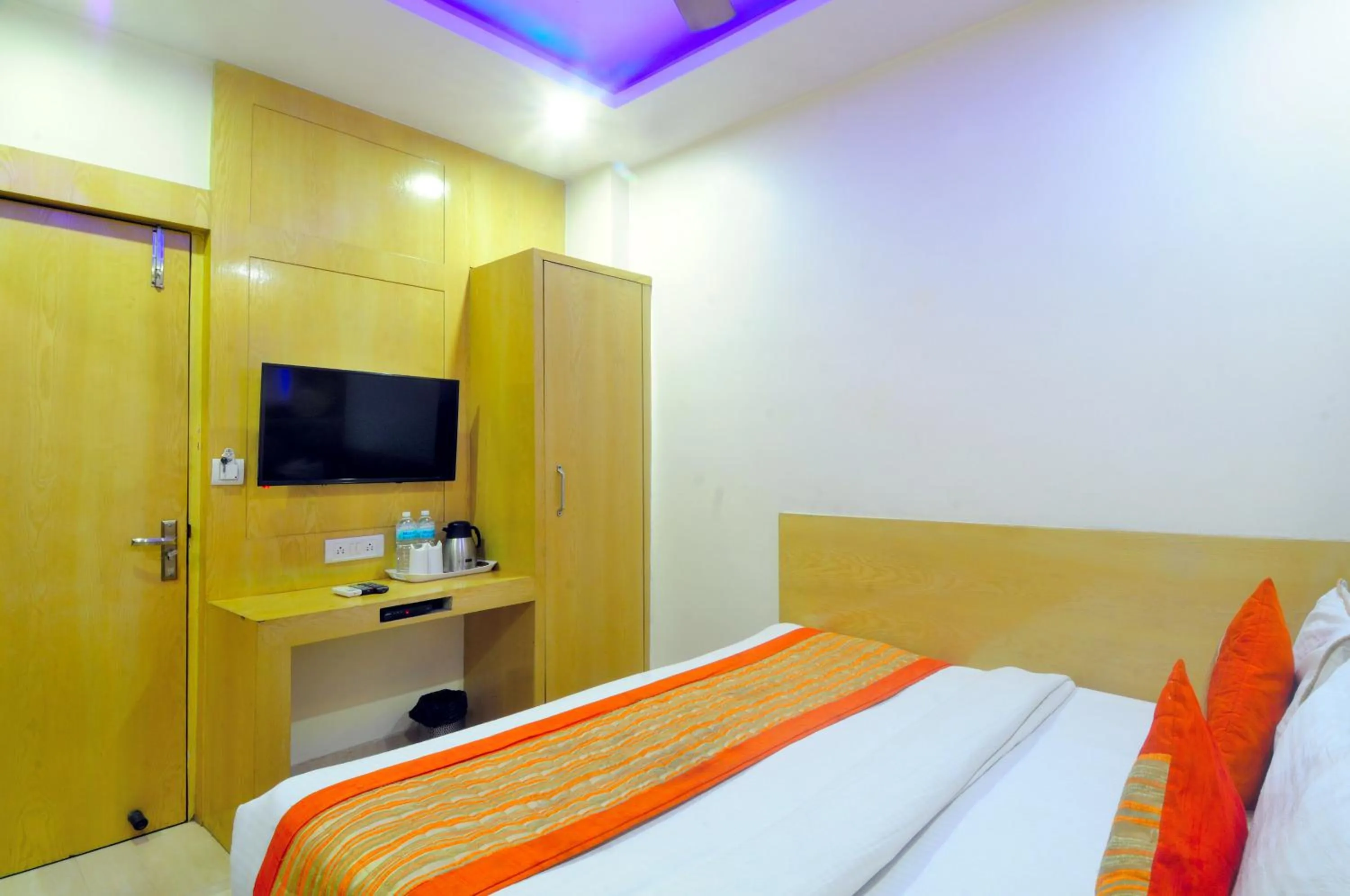 Bed in Hotel Prince Palace Deluxe - New Delhi