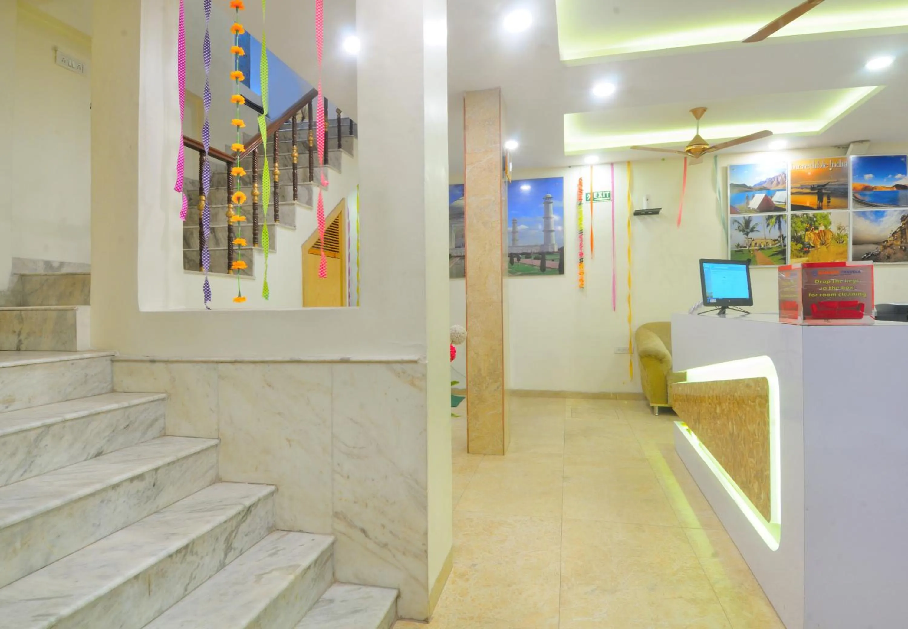 Lobby or reception in Hotel Prince Palace Deluxe - New Delhi