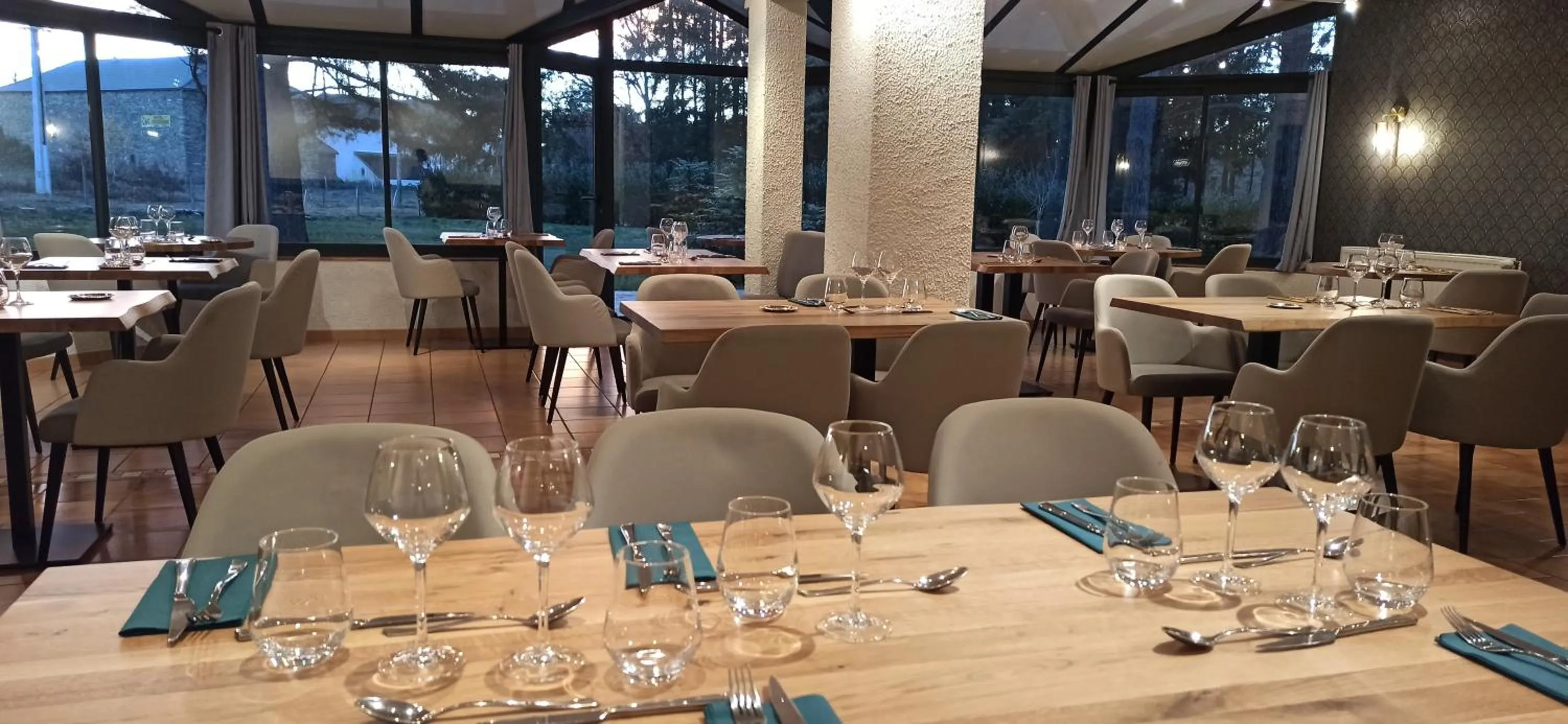 Restaurant/places to eat in Hôtel Restaurant Logis La Méridienne