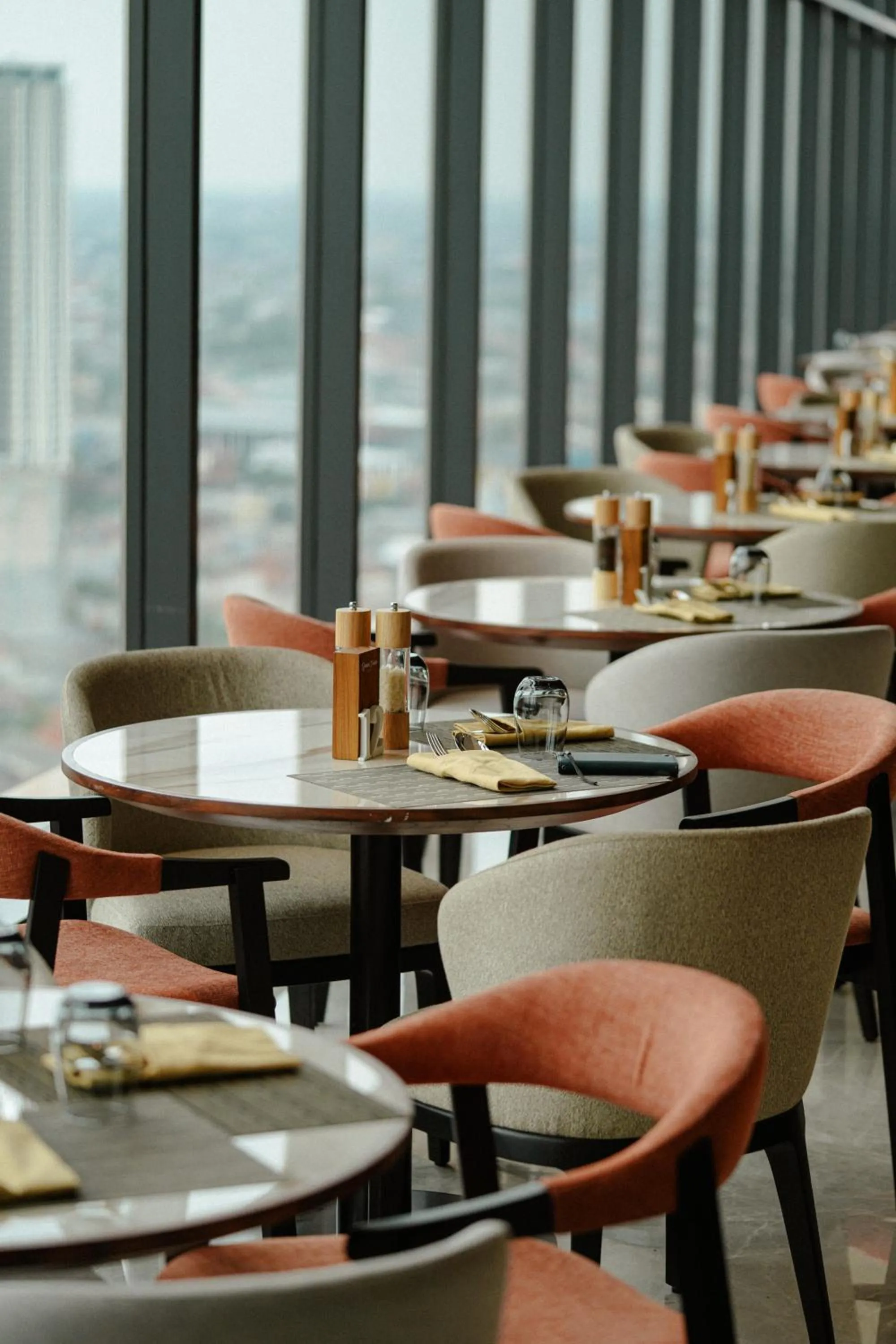 Restaurant/places to eat in Four Points by Sheraton Bekasi