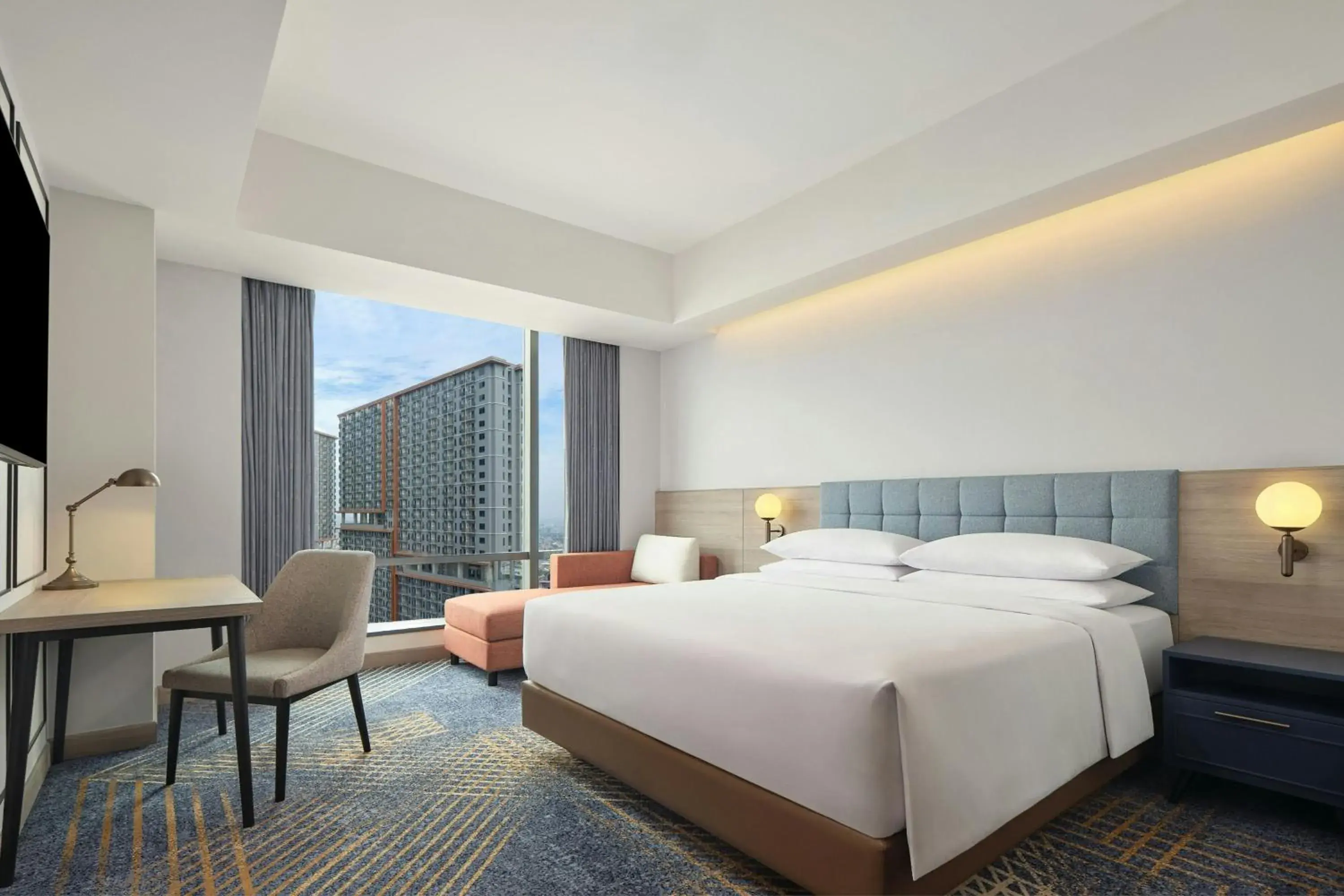 Premium King Room with Skyline View - single occupancy in Four Points by Sheraton Bekasi Premium King Room with Skyline View - single occupancy in Four Points by Sheraton Bekasi