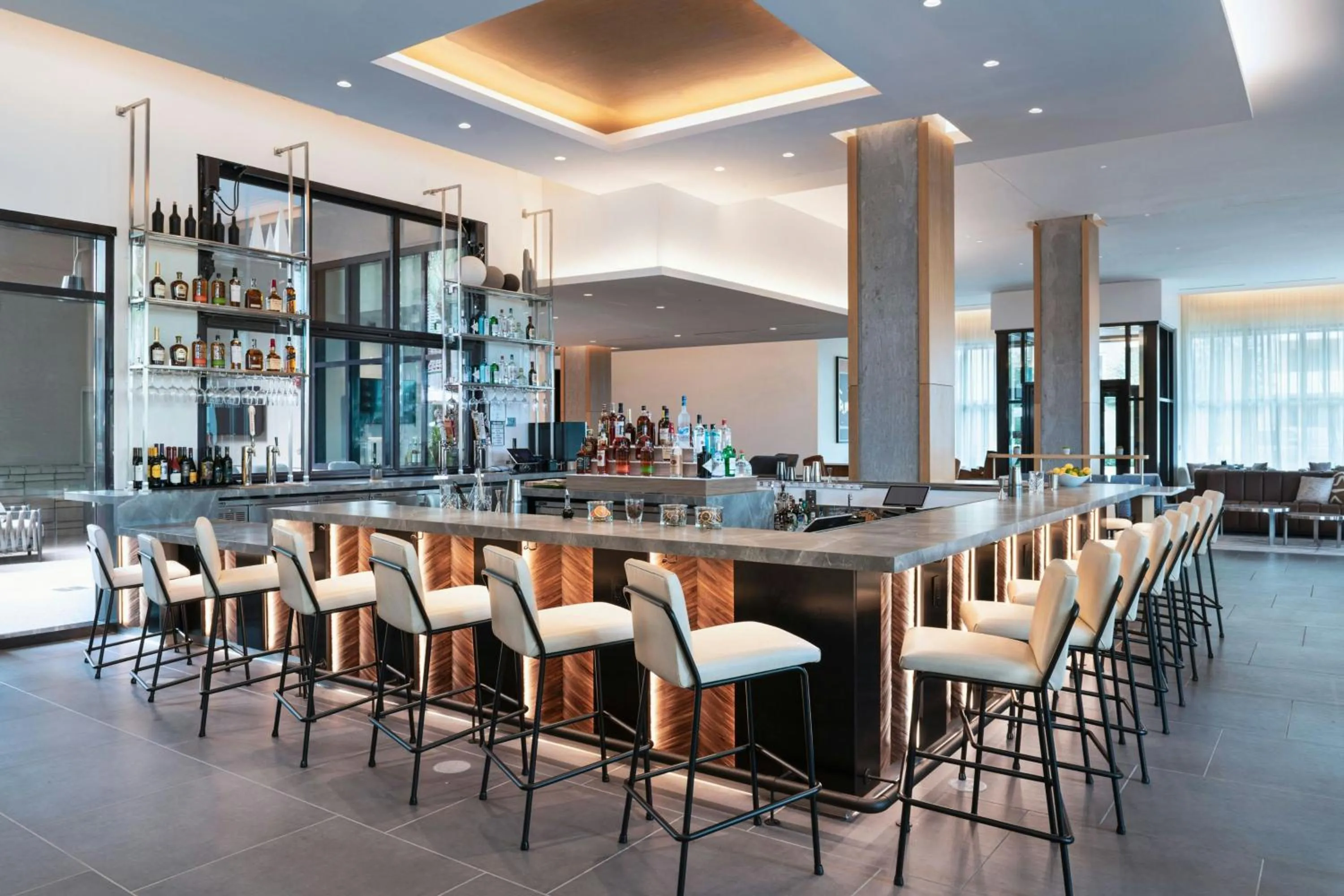 Lounge or bar in AC Hotel by Marriott Phoenix North Norterra
