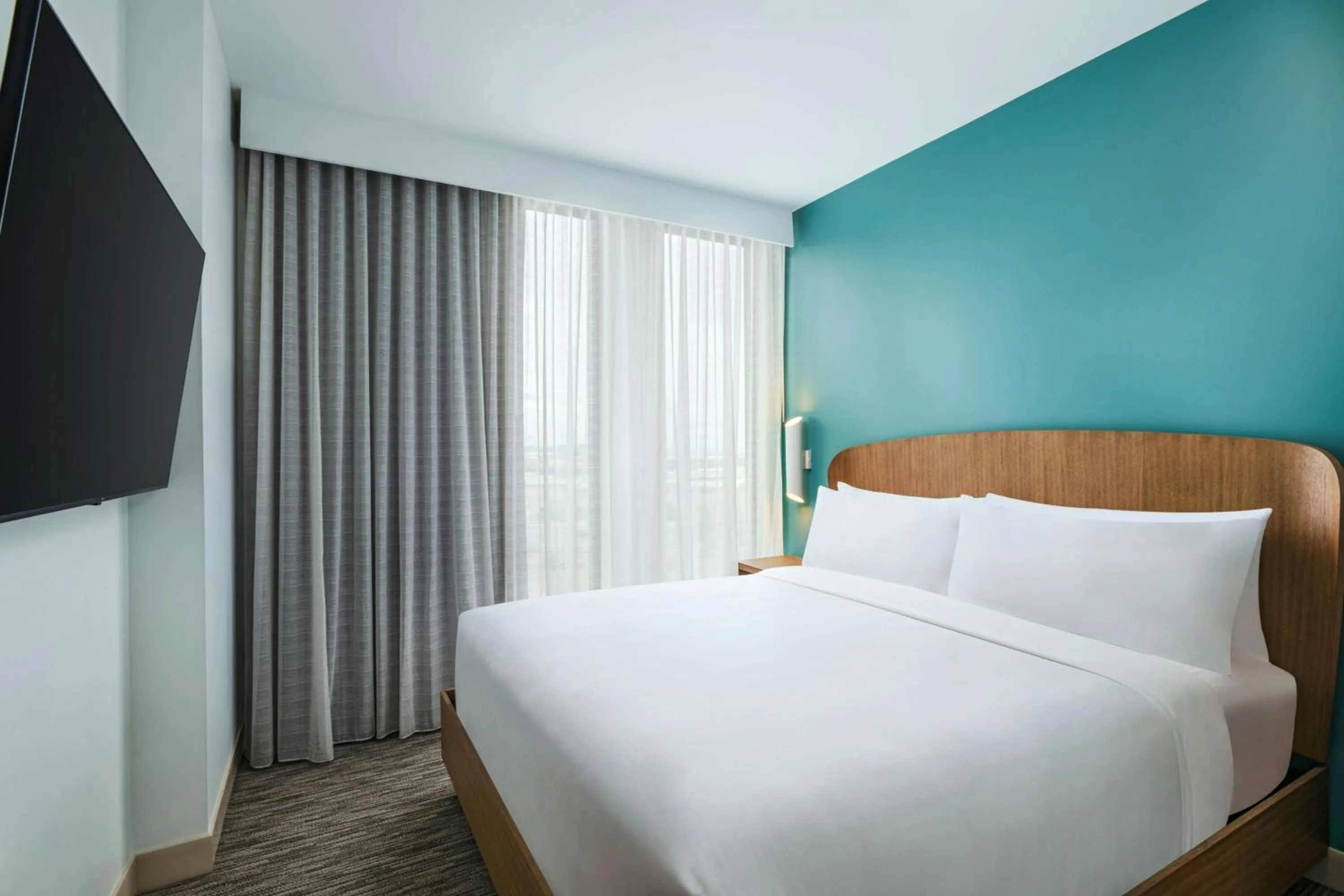 Bedroom, Bed in Element Phoenix North Norterra