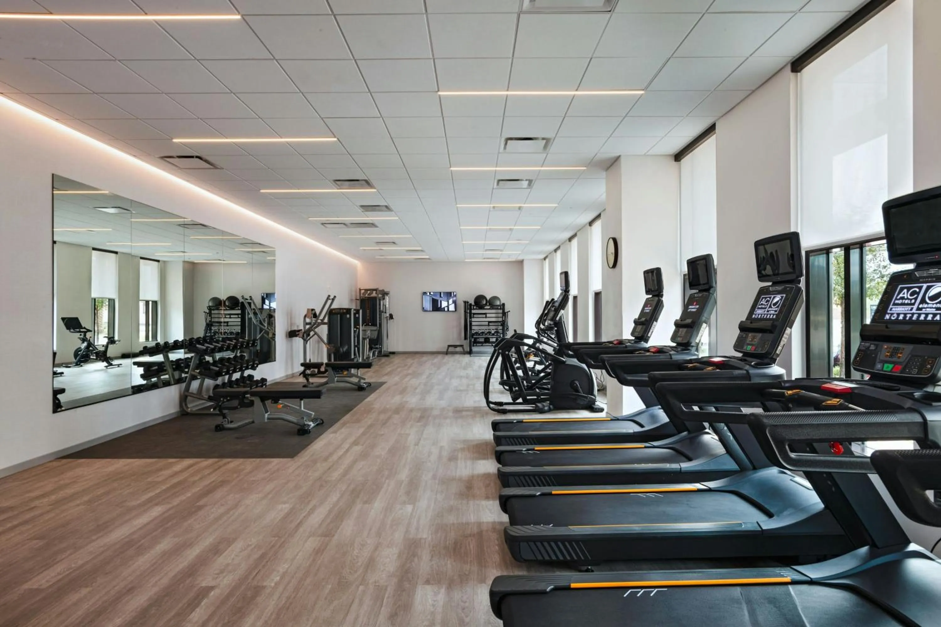 Fitness centre/facilities in Element Phoenix North Norterra