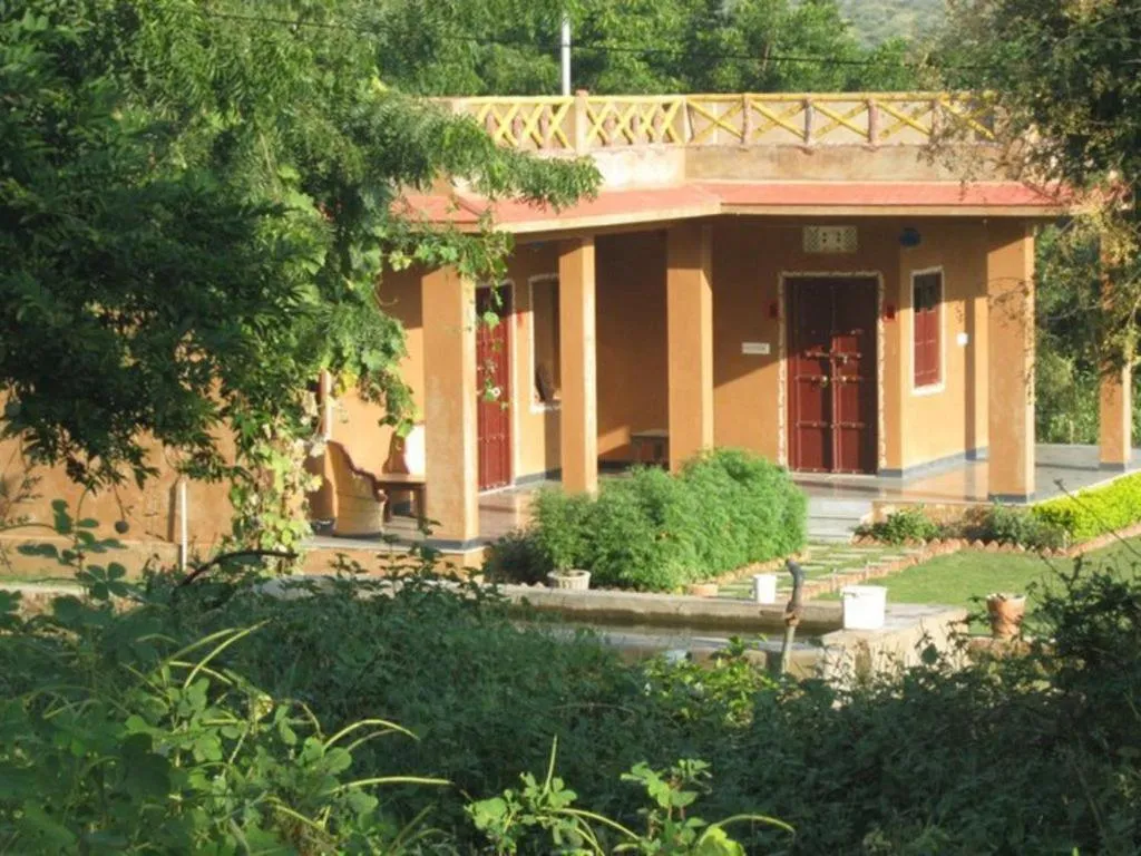 Facade/entrance in Krishna Ranch