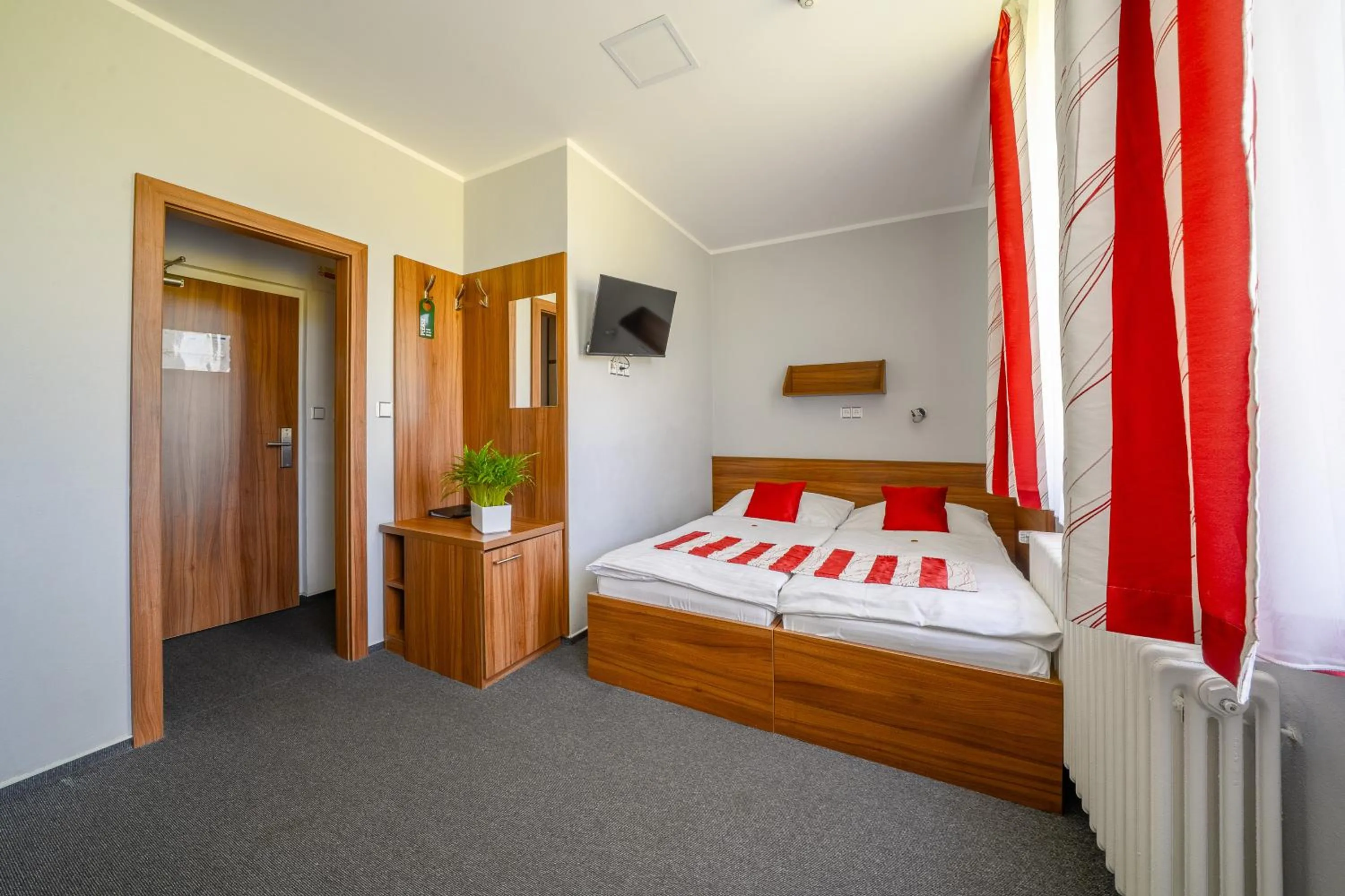 Photo of the whole room, Bed in Hotel u Ledu