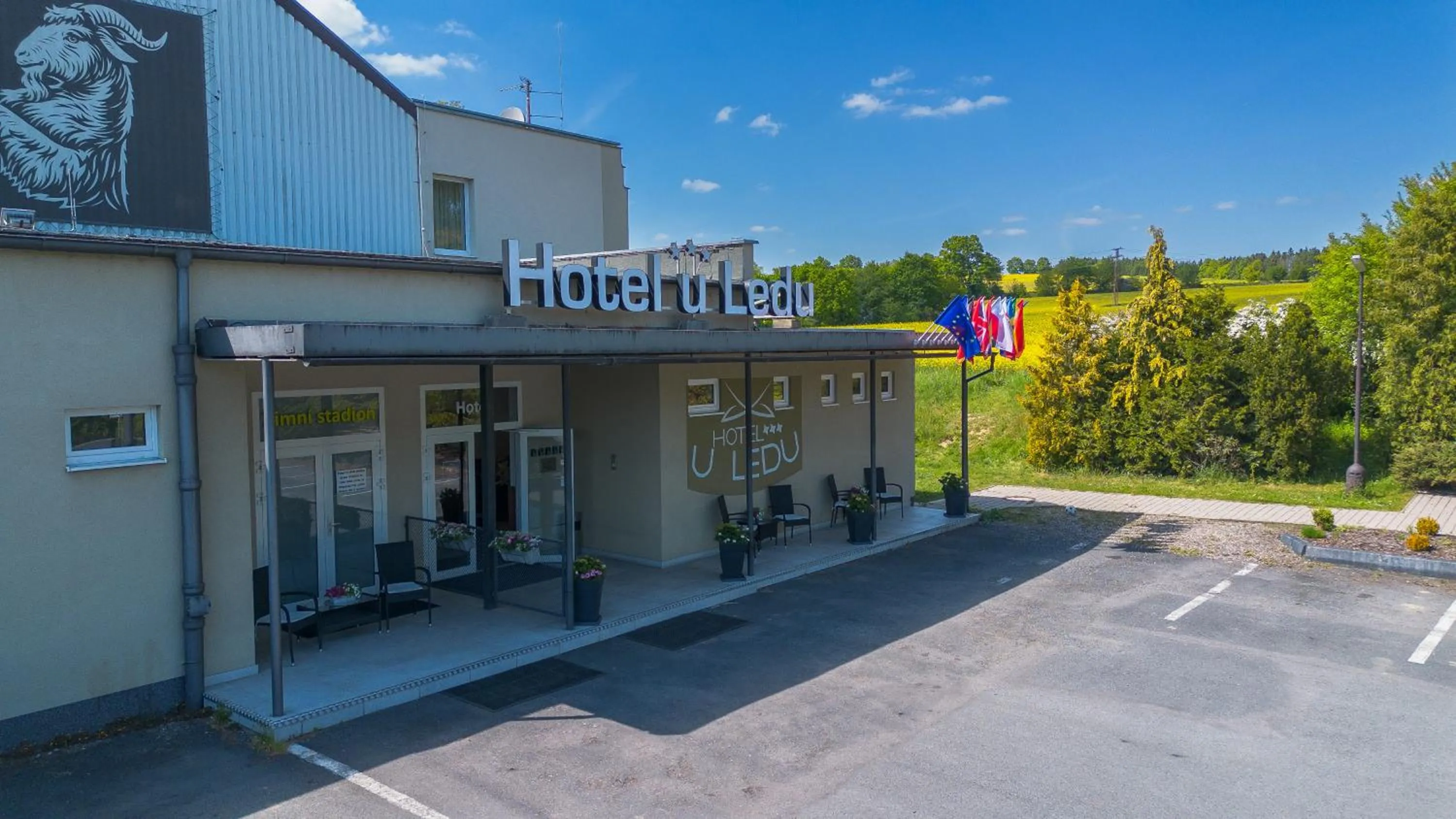 Property building in Hotel u Ledu