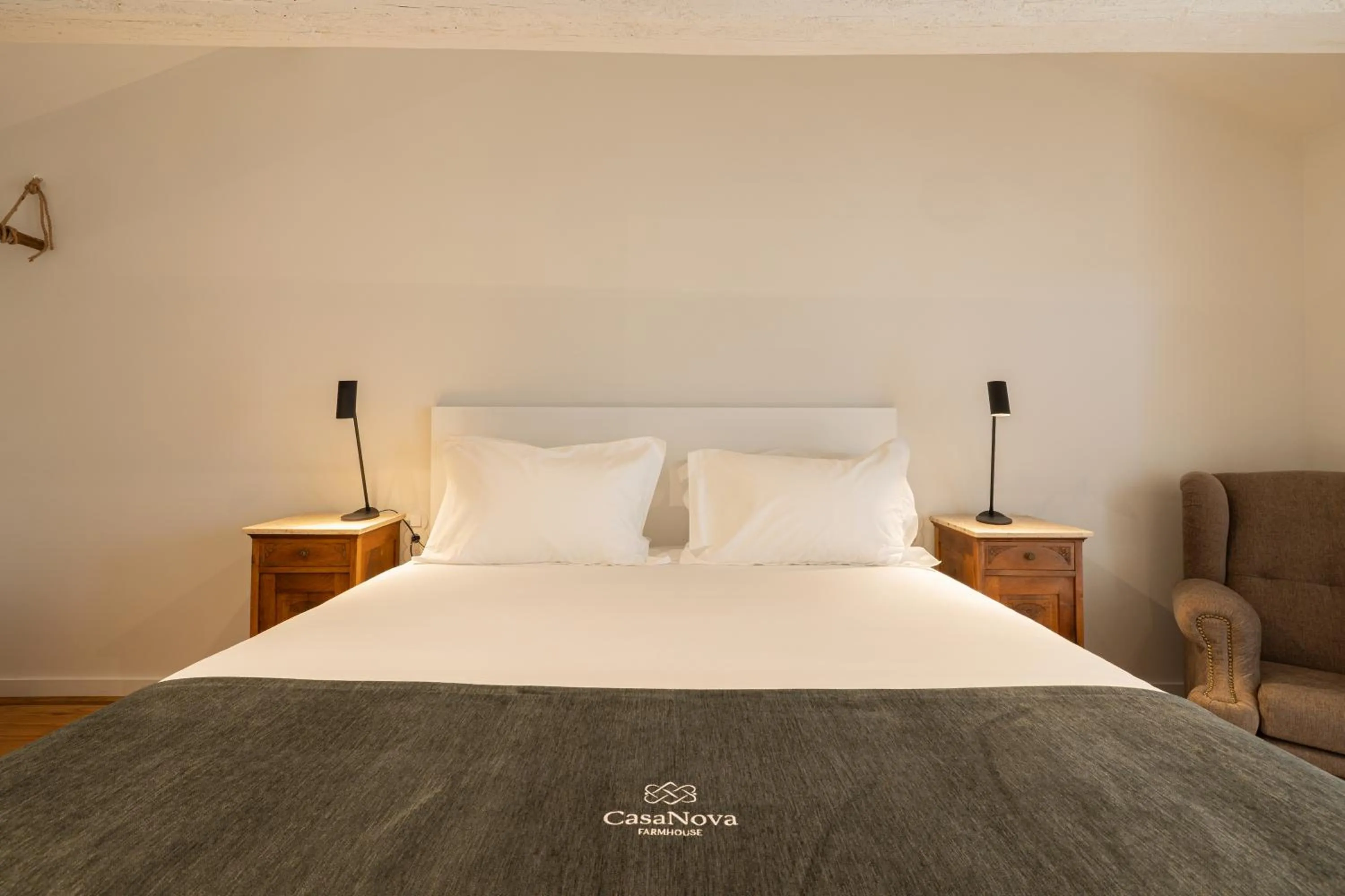 Bed in CasaNova Farmhouse