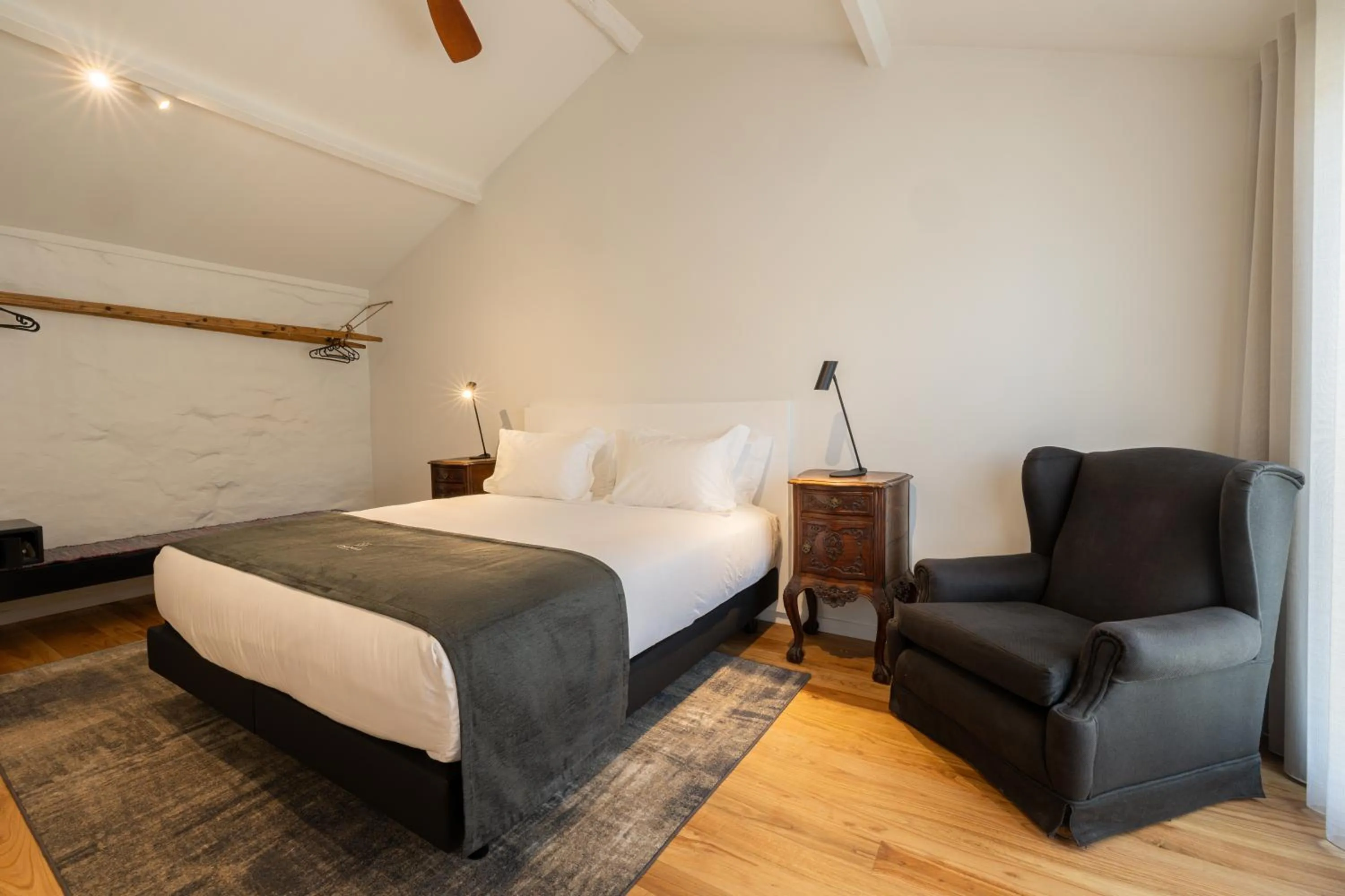 Bed in CasaNova Farmhouse