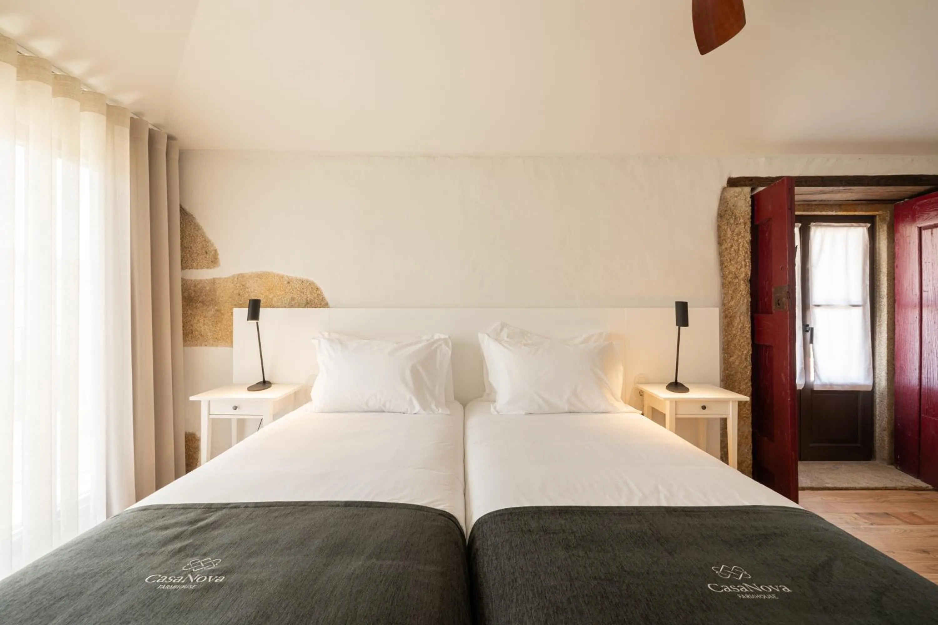 Bed in CasaNova Farmhouse