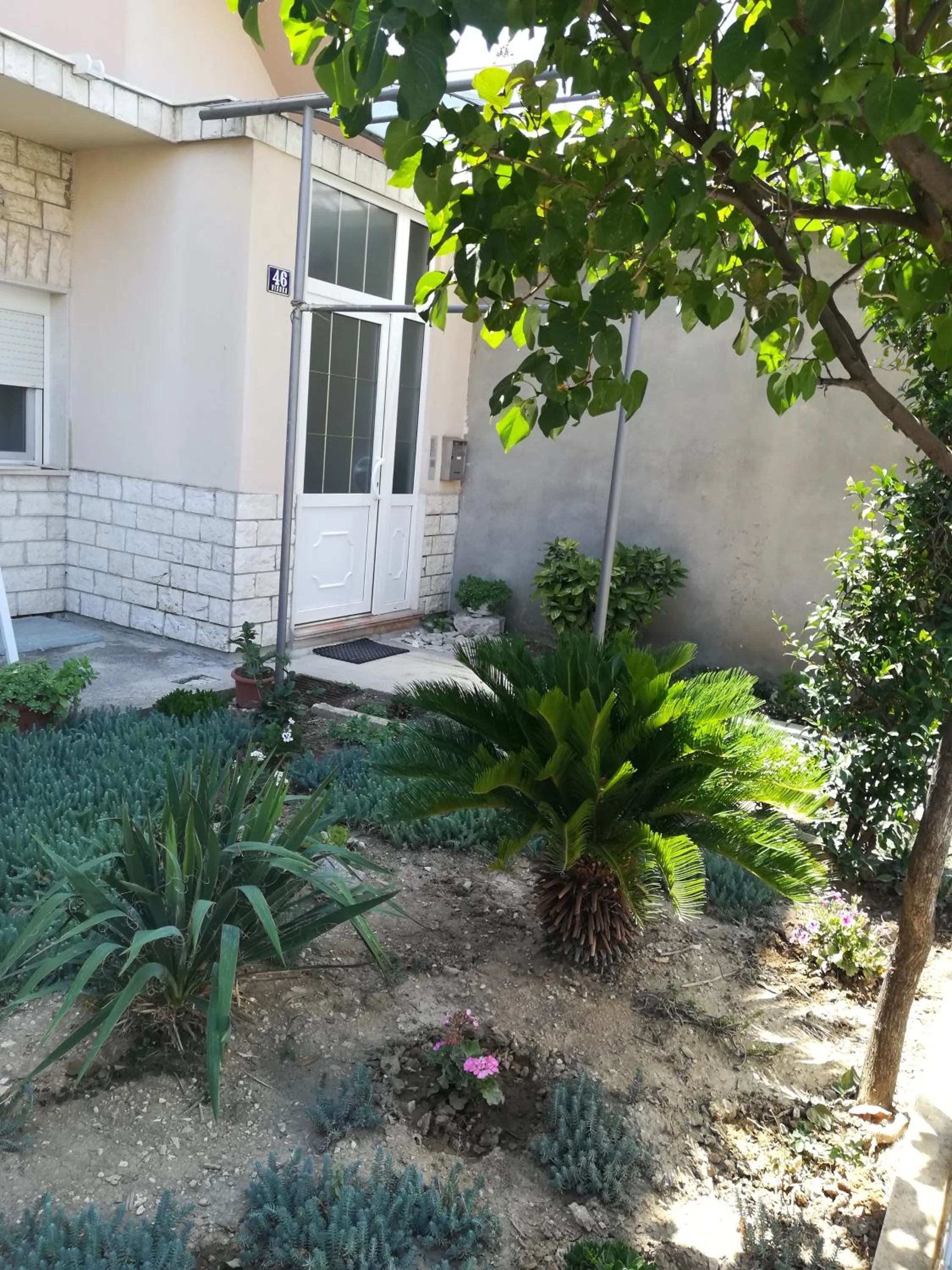 Two-Bedroom Apartment in Apartment Visoka