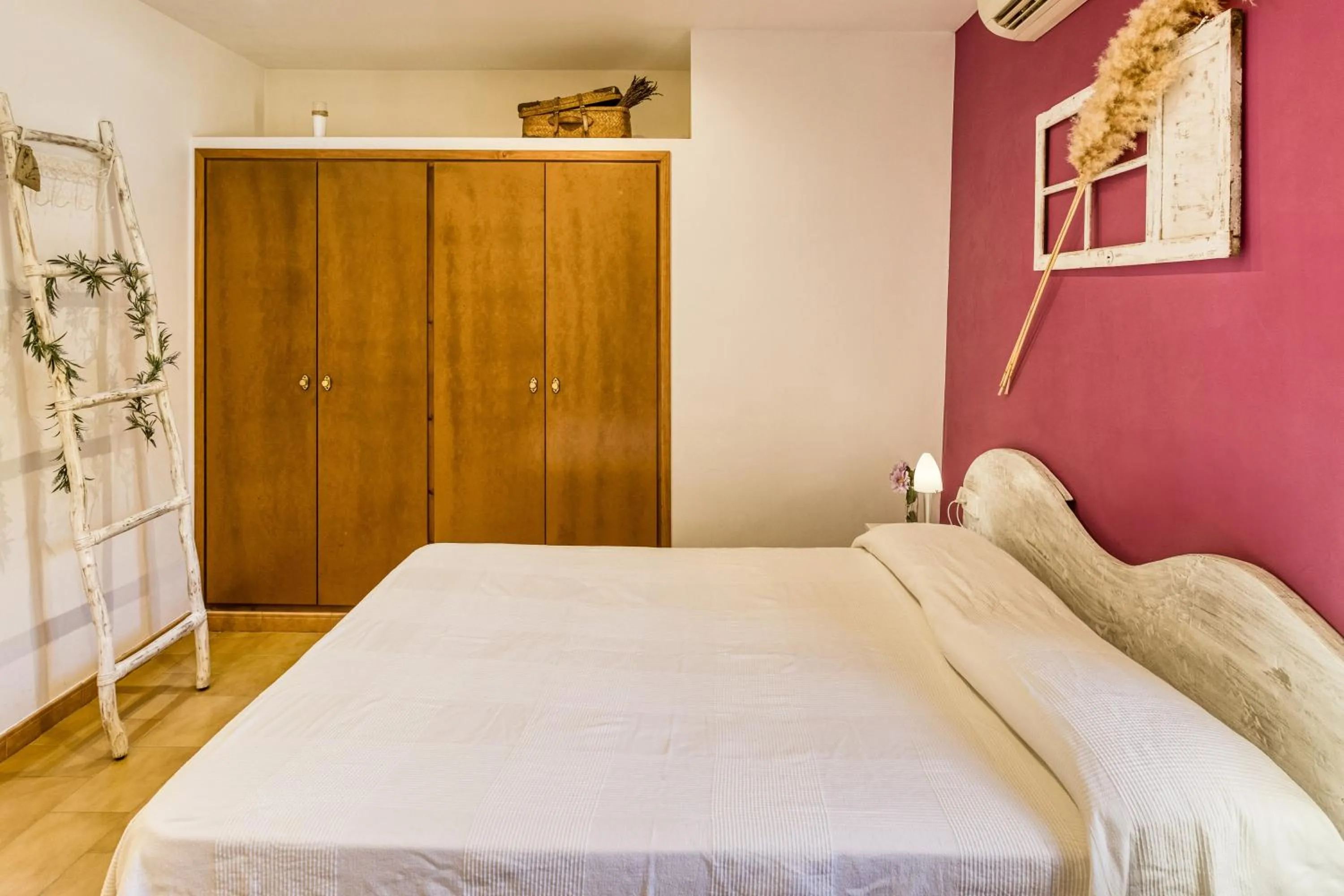 Living room, Bed in Casa Rural Can Miquel