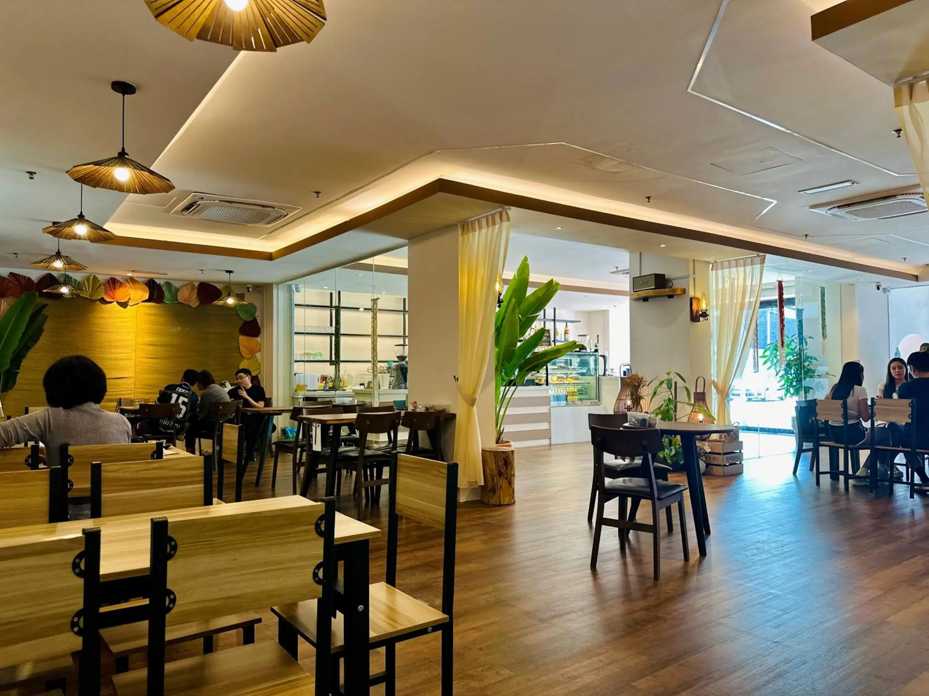 Restaurant/places to eat in C Y C Heritage Hotel Restaurant/places to eat in C Y C Heritage Hotel