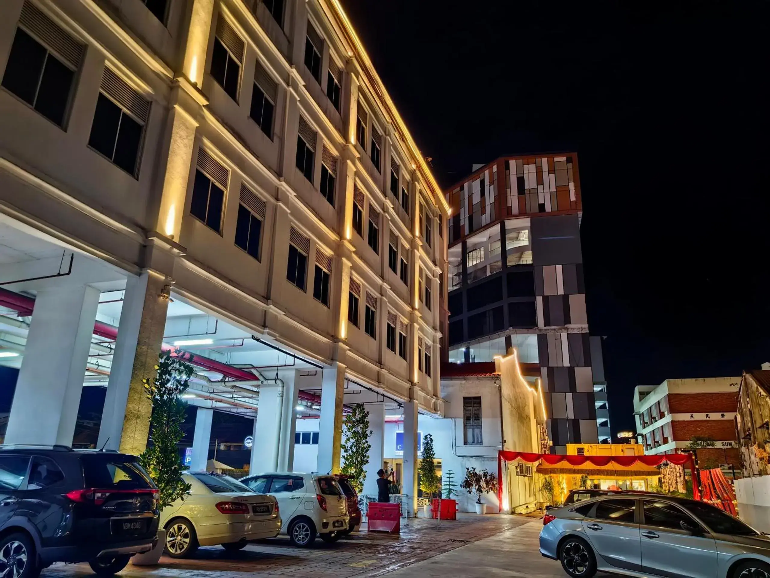 Restaurant/places to eat in C Y C Heritage Hotel Restaurant/places to eat in C Y C Heritage Hotel