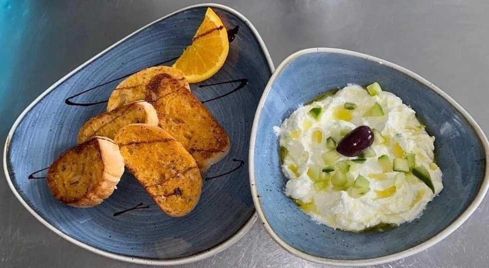 Restaurant/places to eat in Hotel Almenrausch