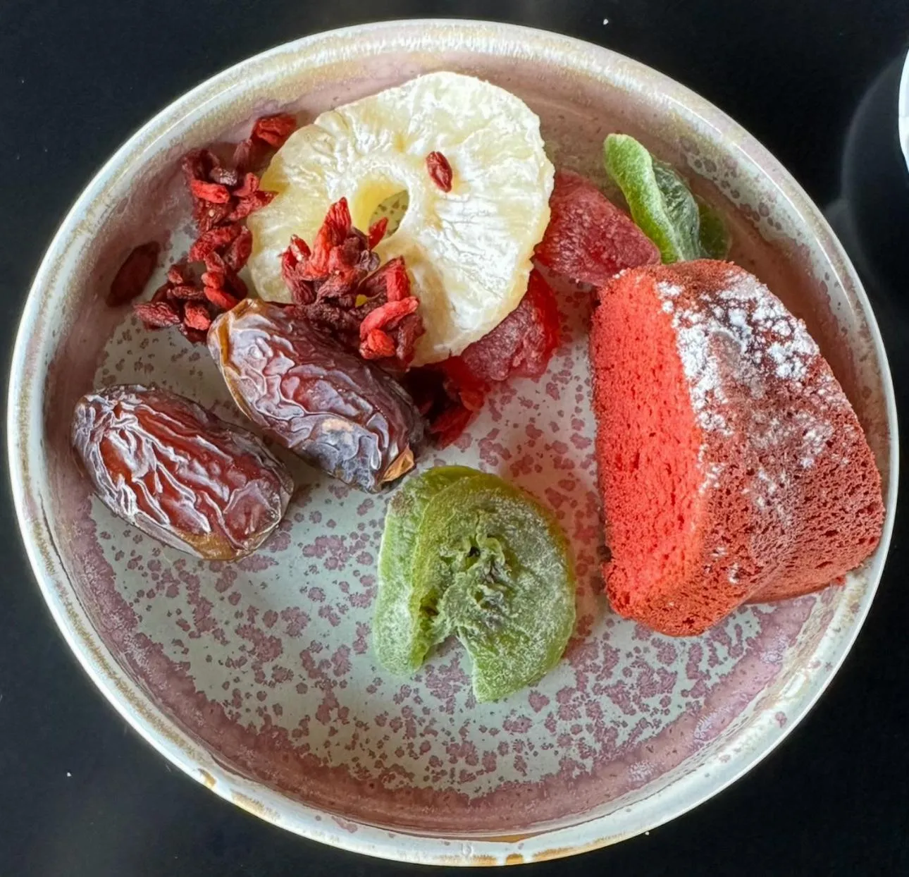 Breakfast in Hotel Almenrausch