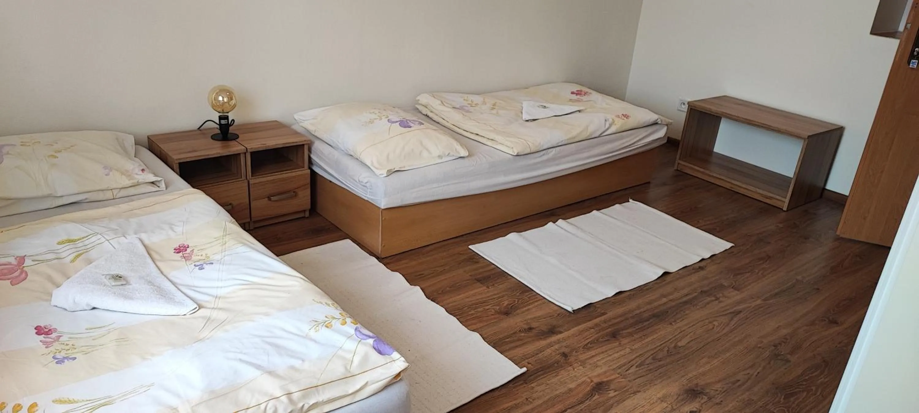 Bed in Hotel Merkur
