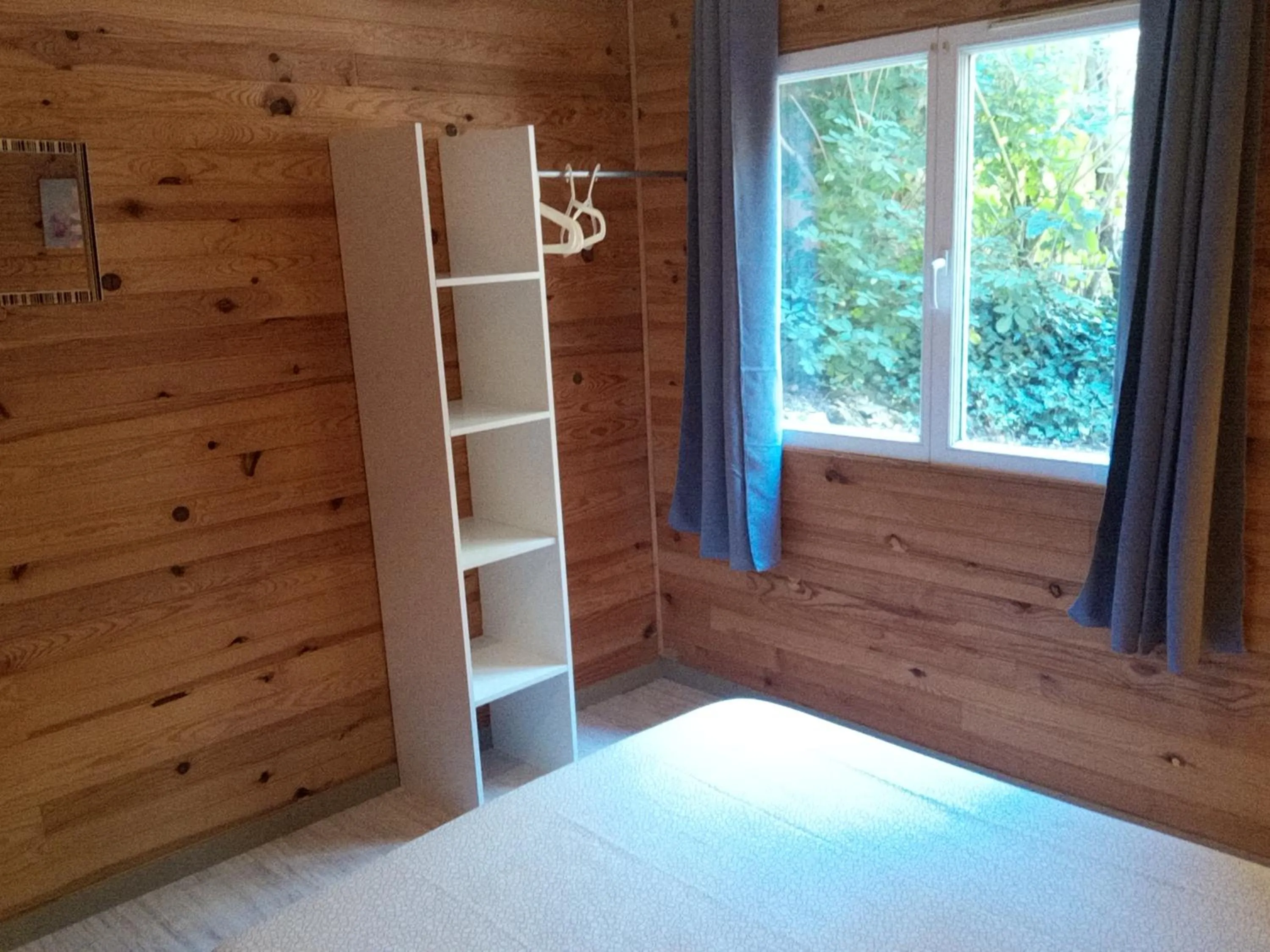 Bed in Plage du Débarquement