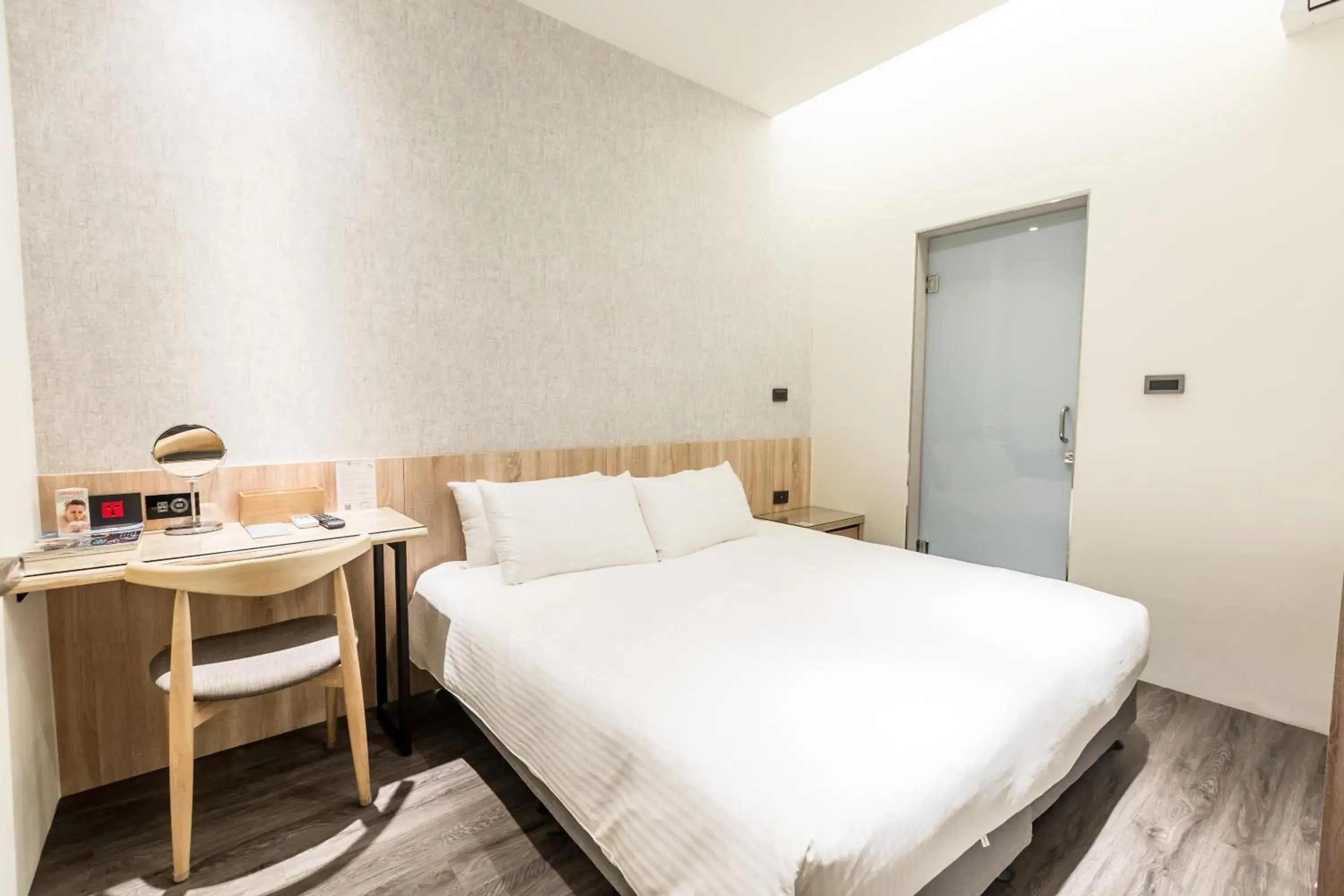 Double Room(no window) in Traveller-Inn Zhongzheng Library Double Room(no window) in Traveller-Inn Zhongzheng Library