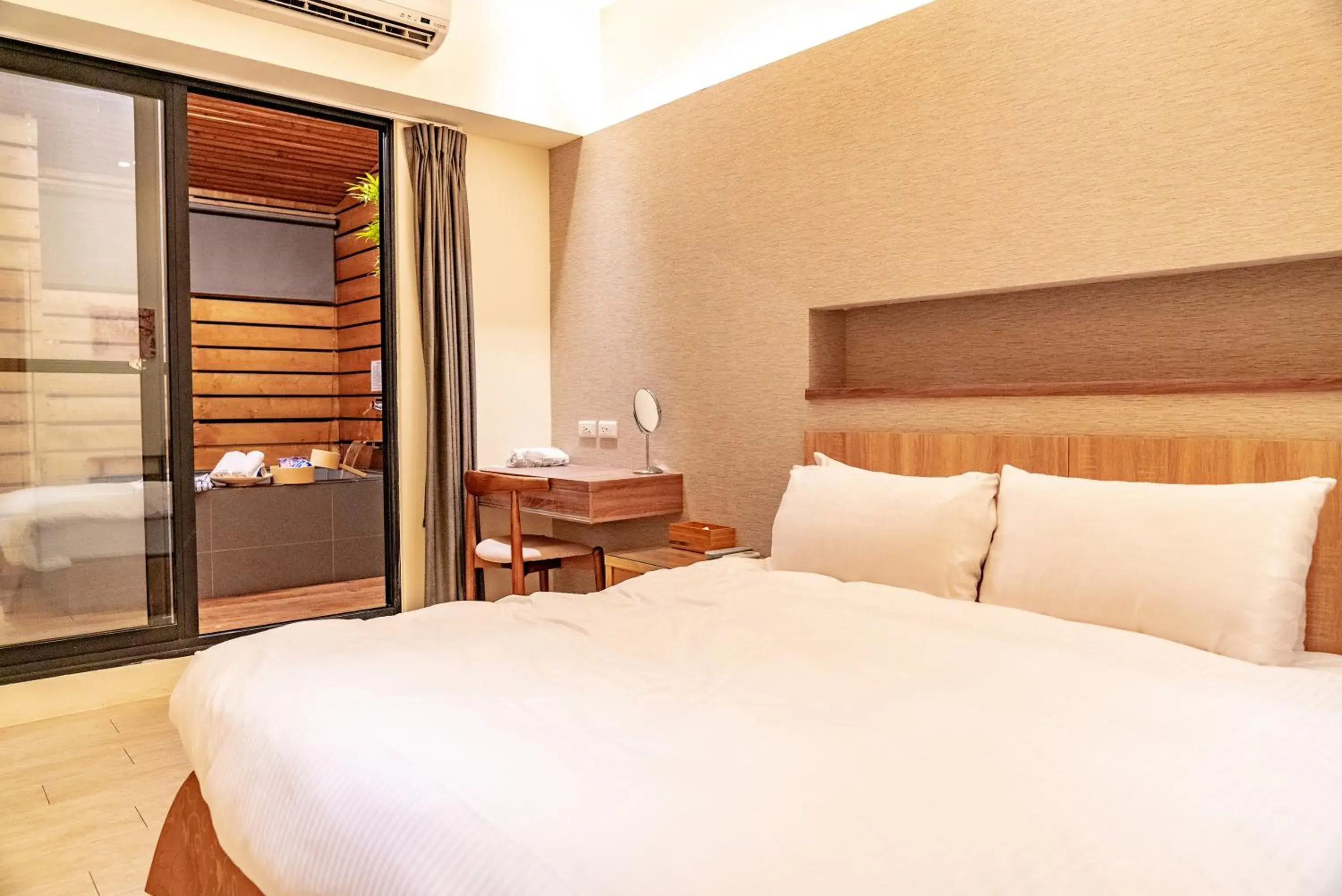 Photo of the whole room, Bed in Traveller-Inn Zhongzheng Library Photo of the whole room, Bed in Traveller-Inn Zhongzheng Library