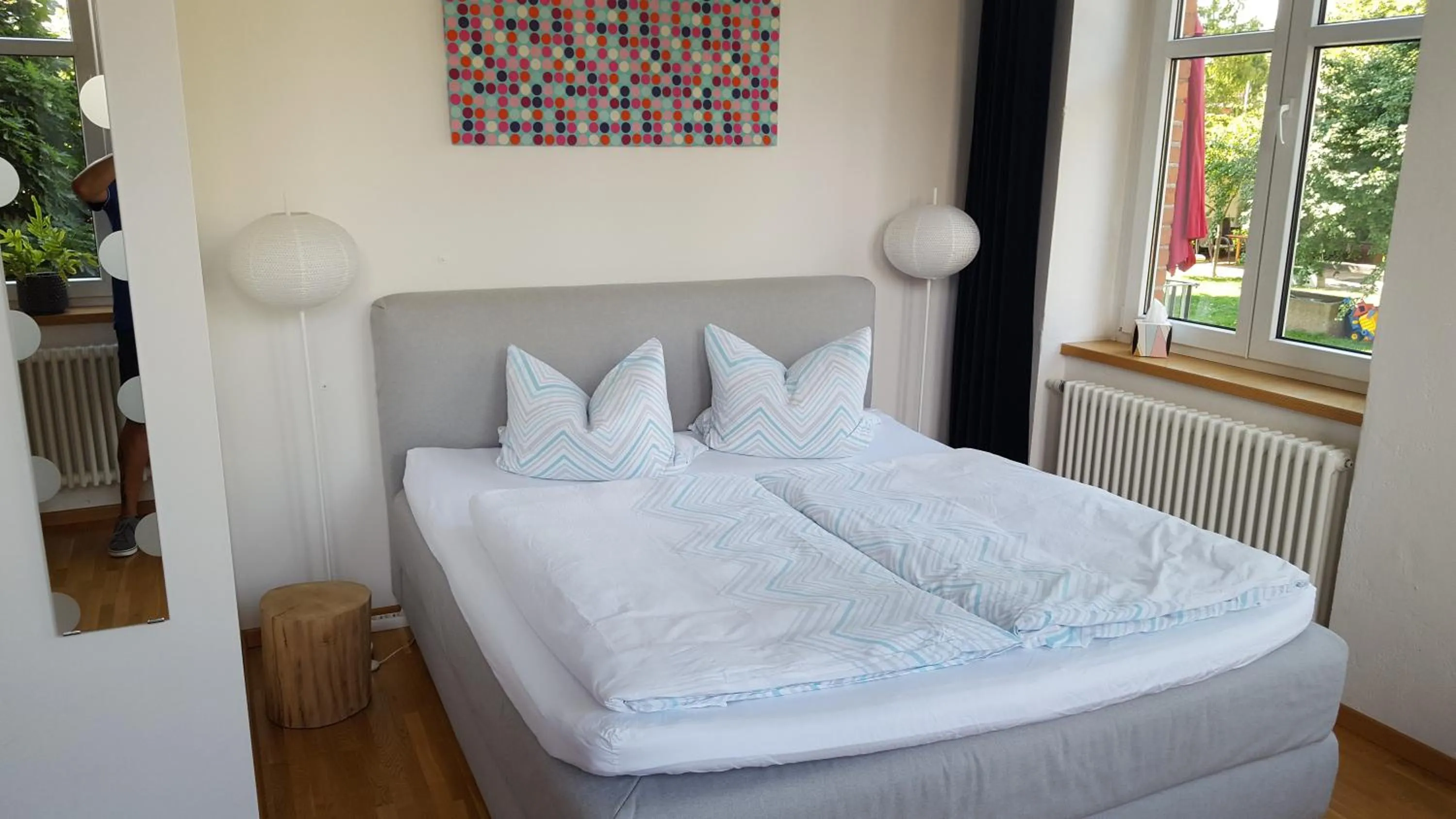 Bedroom, Bed in ARYVE JC Studio - Altstadtnahes Boutique Apartment mit Markenmatratzen auf Hotelniveau inklusive kostenfreiem Parkplatz